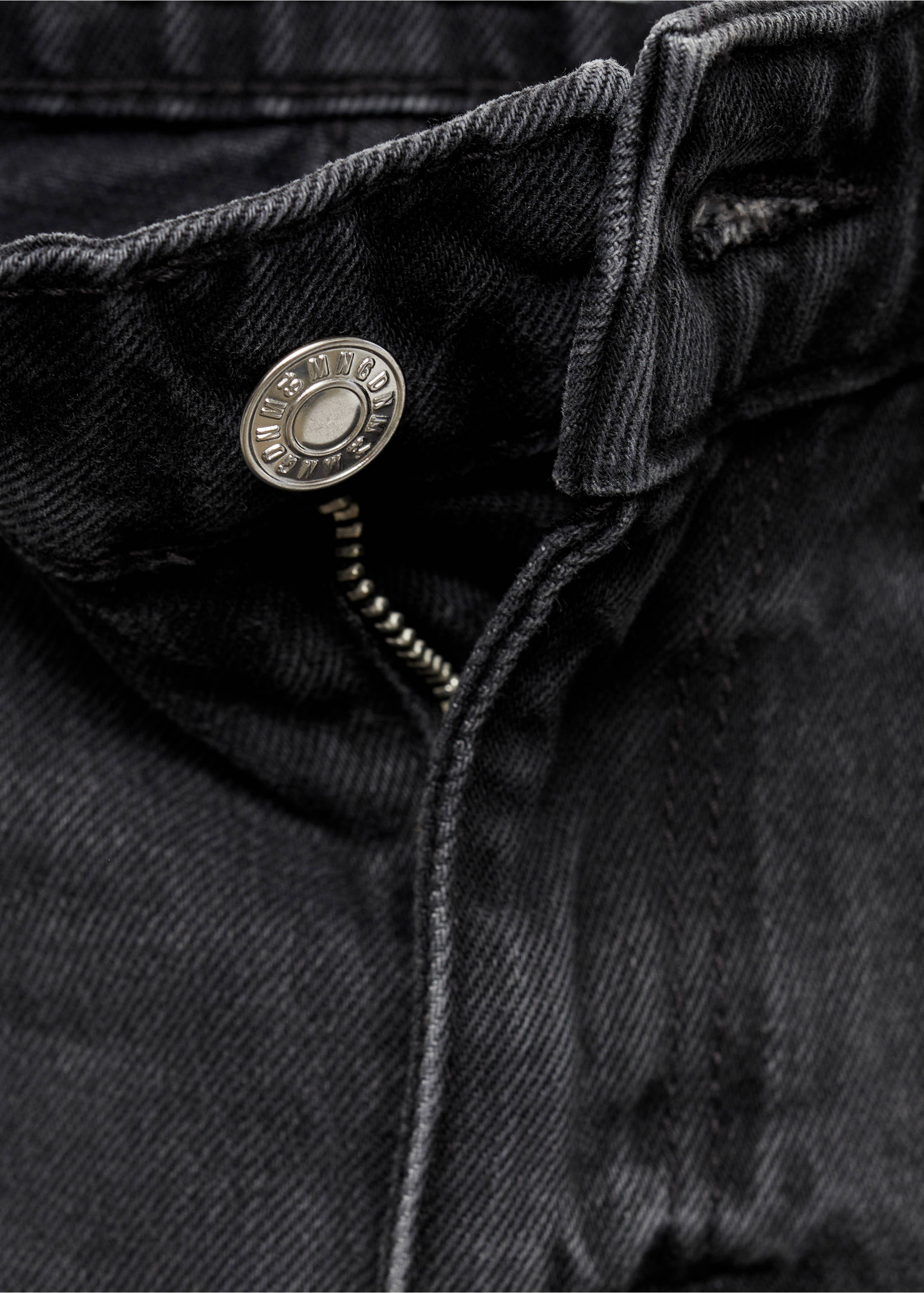 Texans Blanca rectes crop - Detall de l'article 8, Black denim. Ref: 77004031-00.