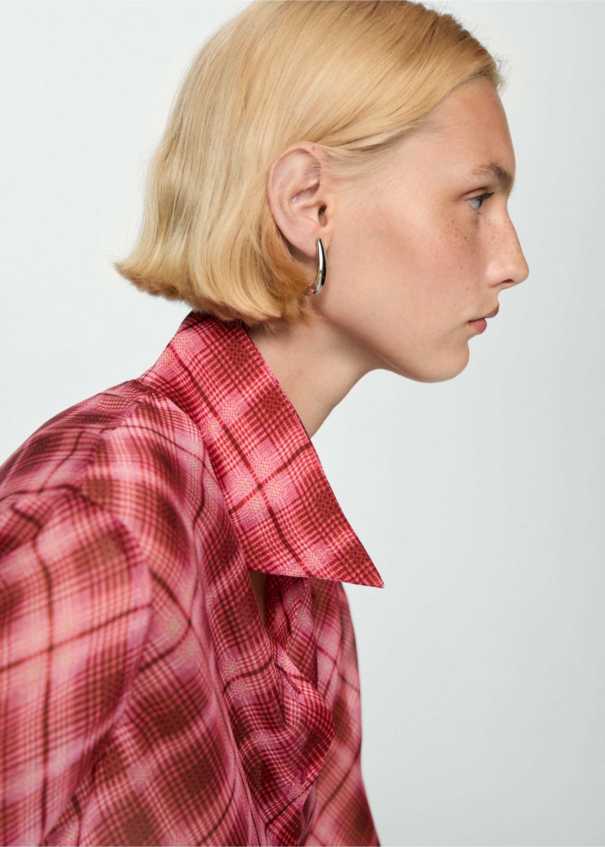 Skjorta rutigt mönster - Detaljer om artikeln 1, Granatröd. Ref: 77004036-00.