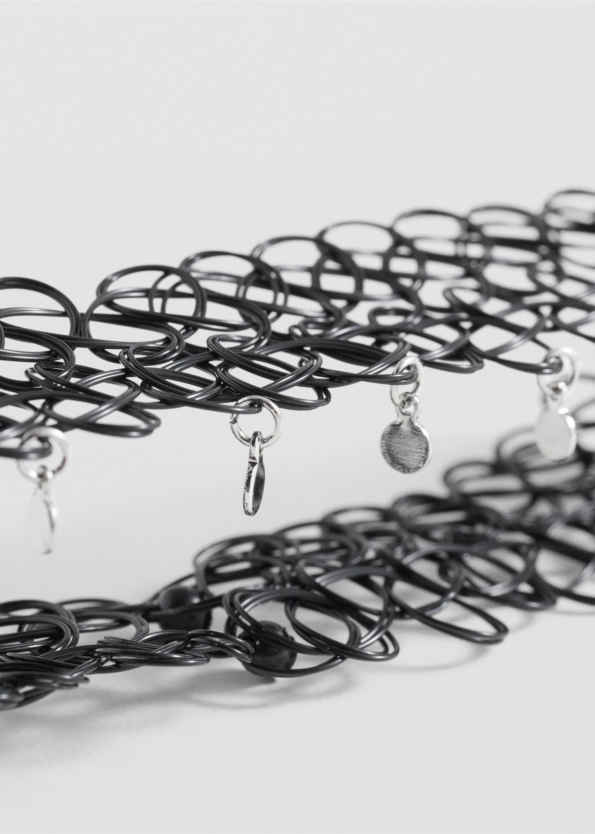 Choker abalorios - Plano medio, Negro. Ref: 77004047-00.