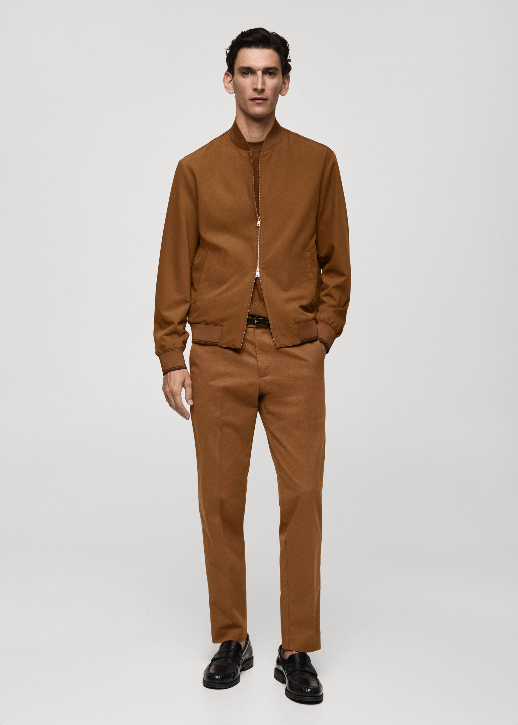 Jaqueta bomber teixit comfort strech - Pla general