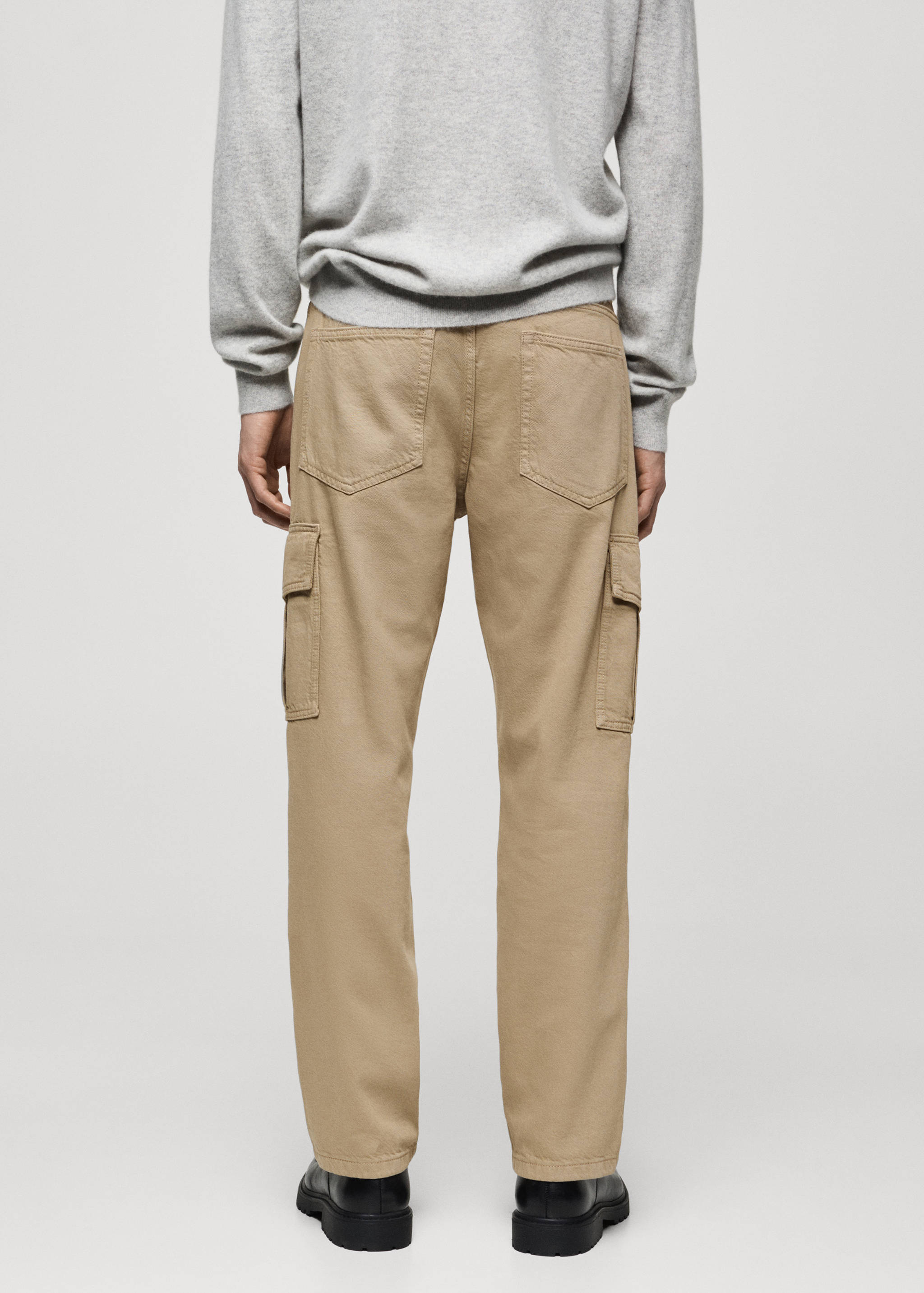 Straight-fit cargo jeans - Reverse of the article