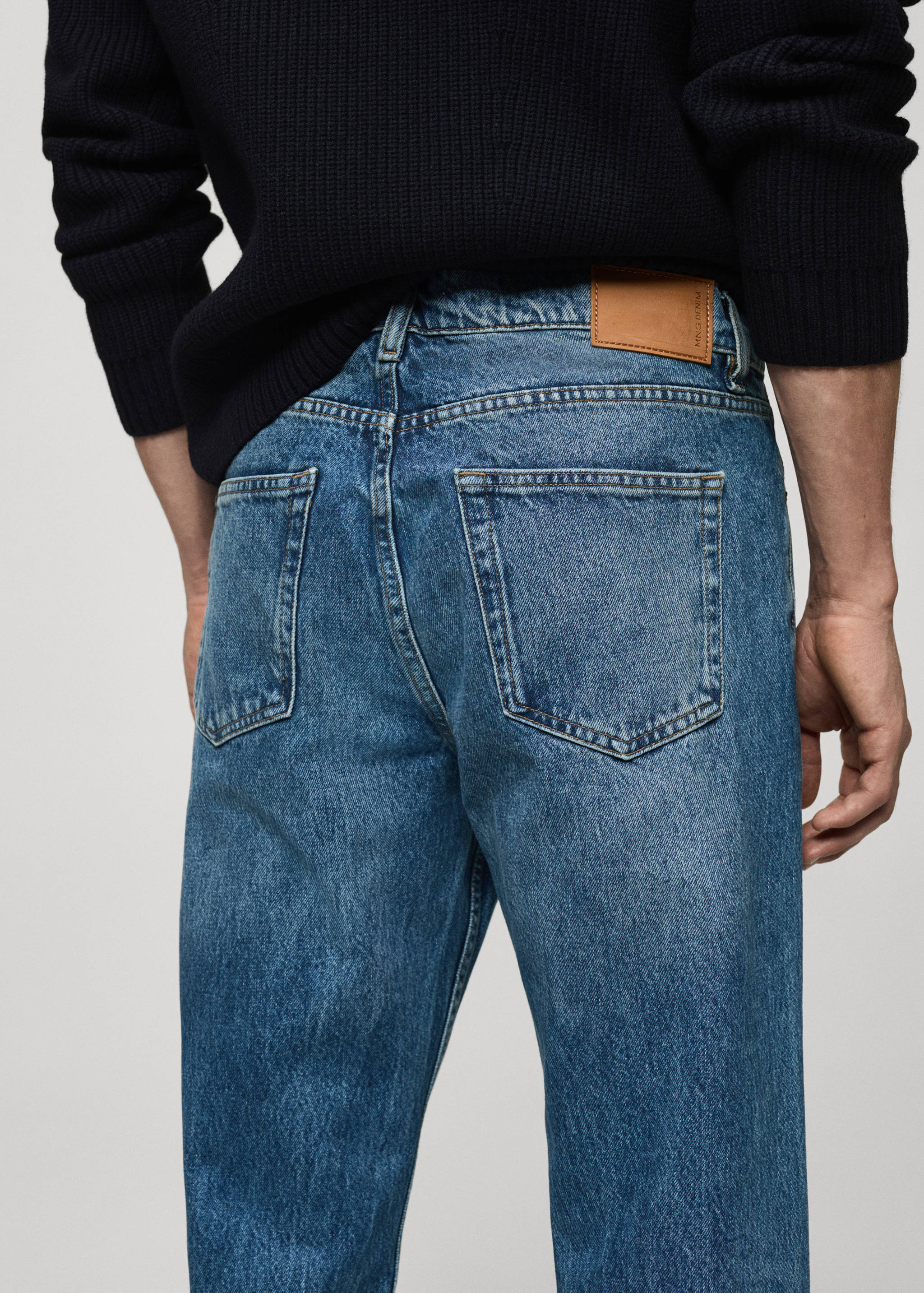Regular fit medium wash Bob jeans - Details of the article 6