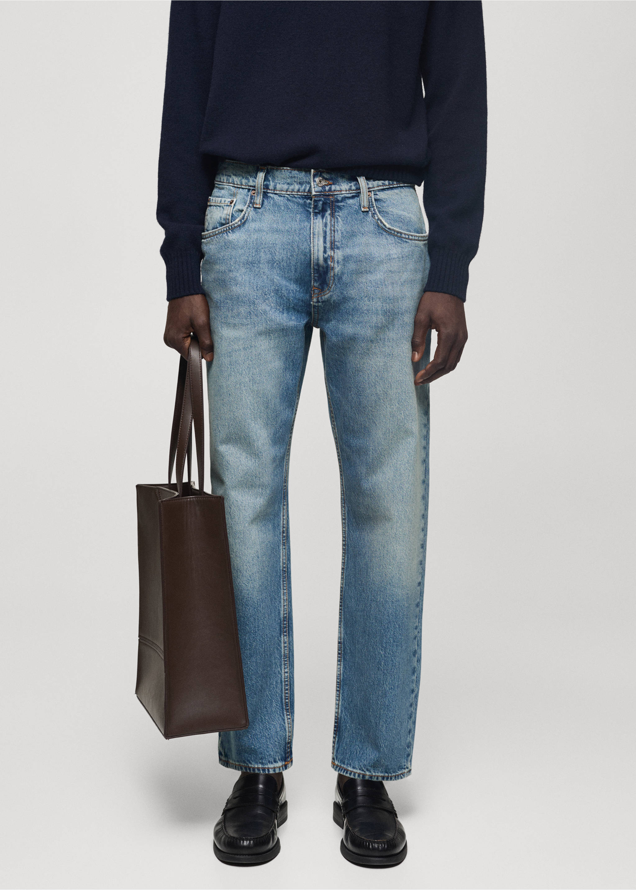 Ripped straight-fit light-wash jeans - Medium plane, Medium Vintage Blue. Ref: 77004458-00.