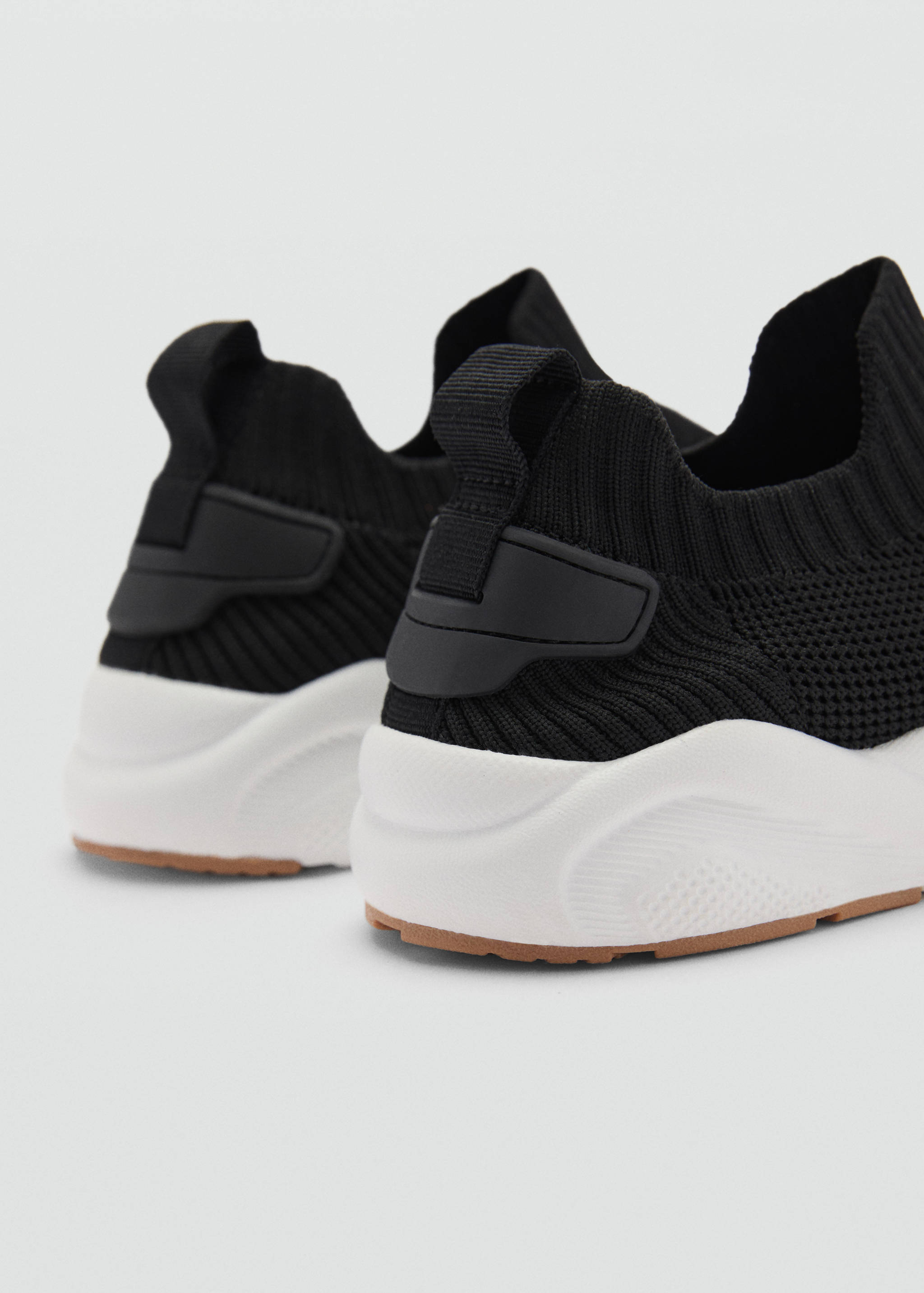 Buty sportowe z cholewką-skarpetą - Szczegóły artykułu 1