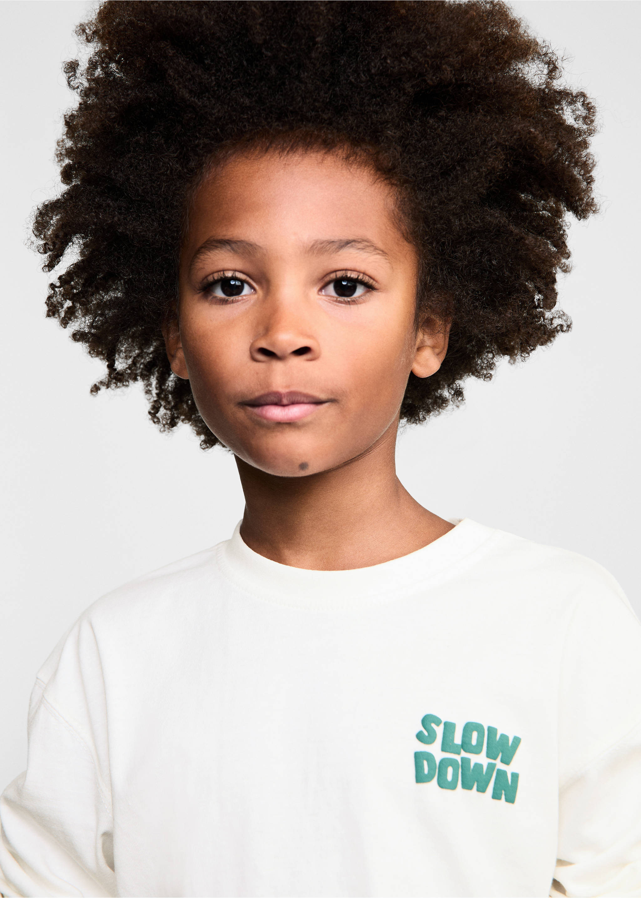 T-Shirt mit Skater-Print - Detail des Artikels 1, Cremeweiß. Ref: 77004785-00.