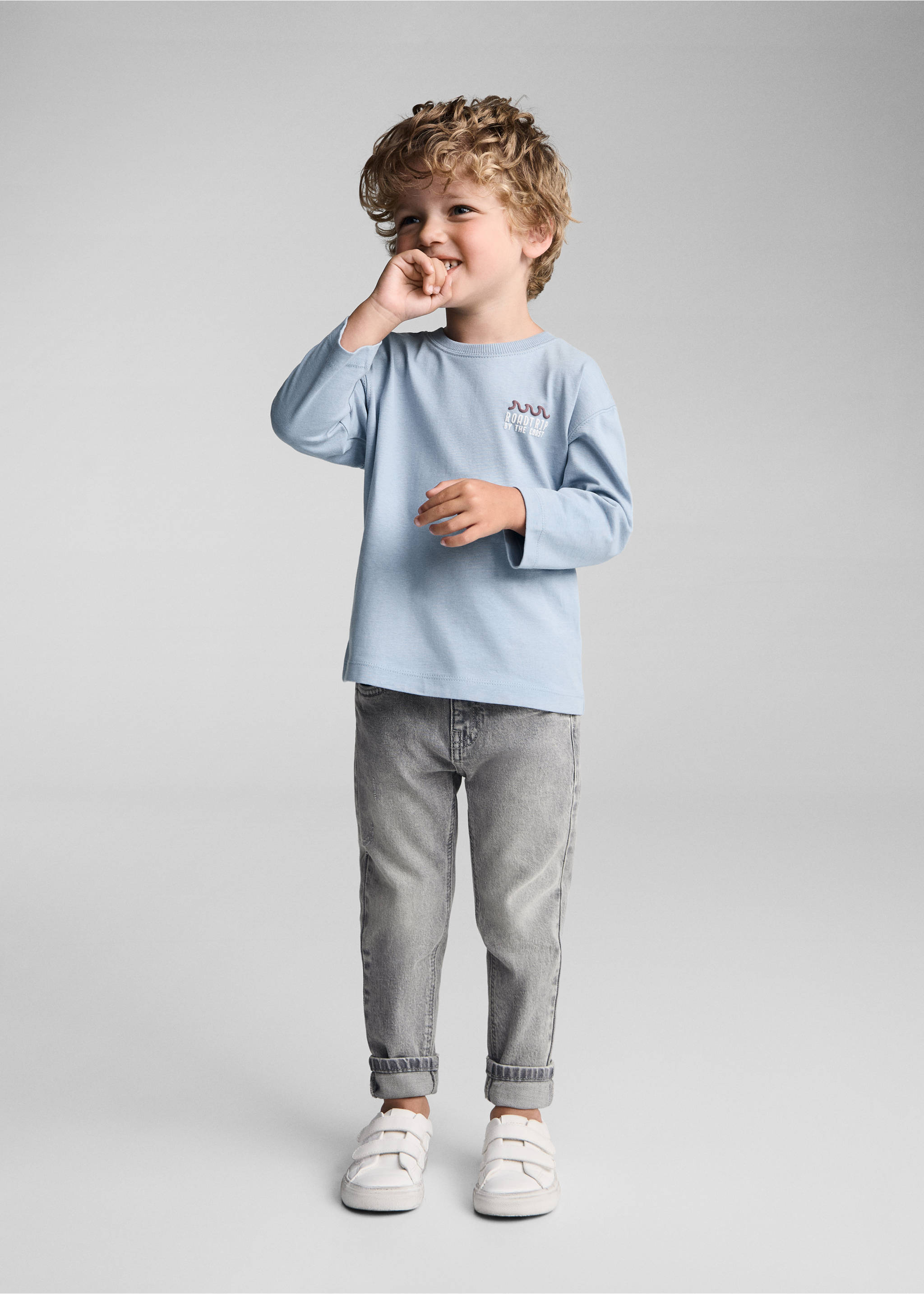 Μπλούζα μακρυμάνικη τύπωμα ανάγλυφο - Γενικό πλάνο, Γαλάζιο. Ref: 77004786-00.