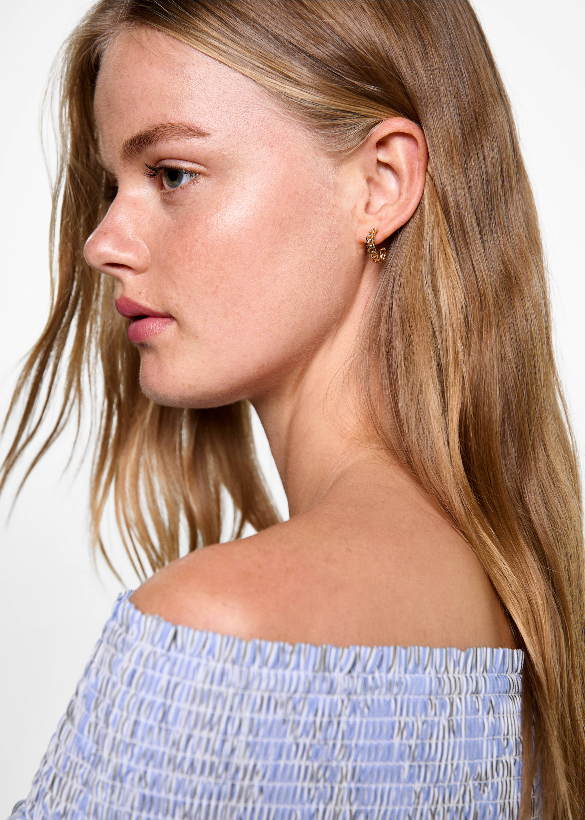 Off-shoulder blouse - Details of the article 1, Sky Blue. Ref: 77004789-00.