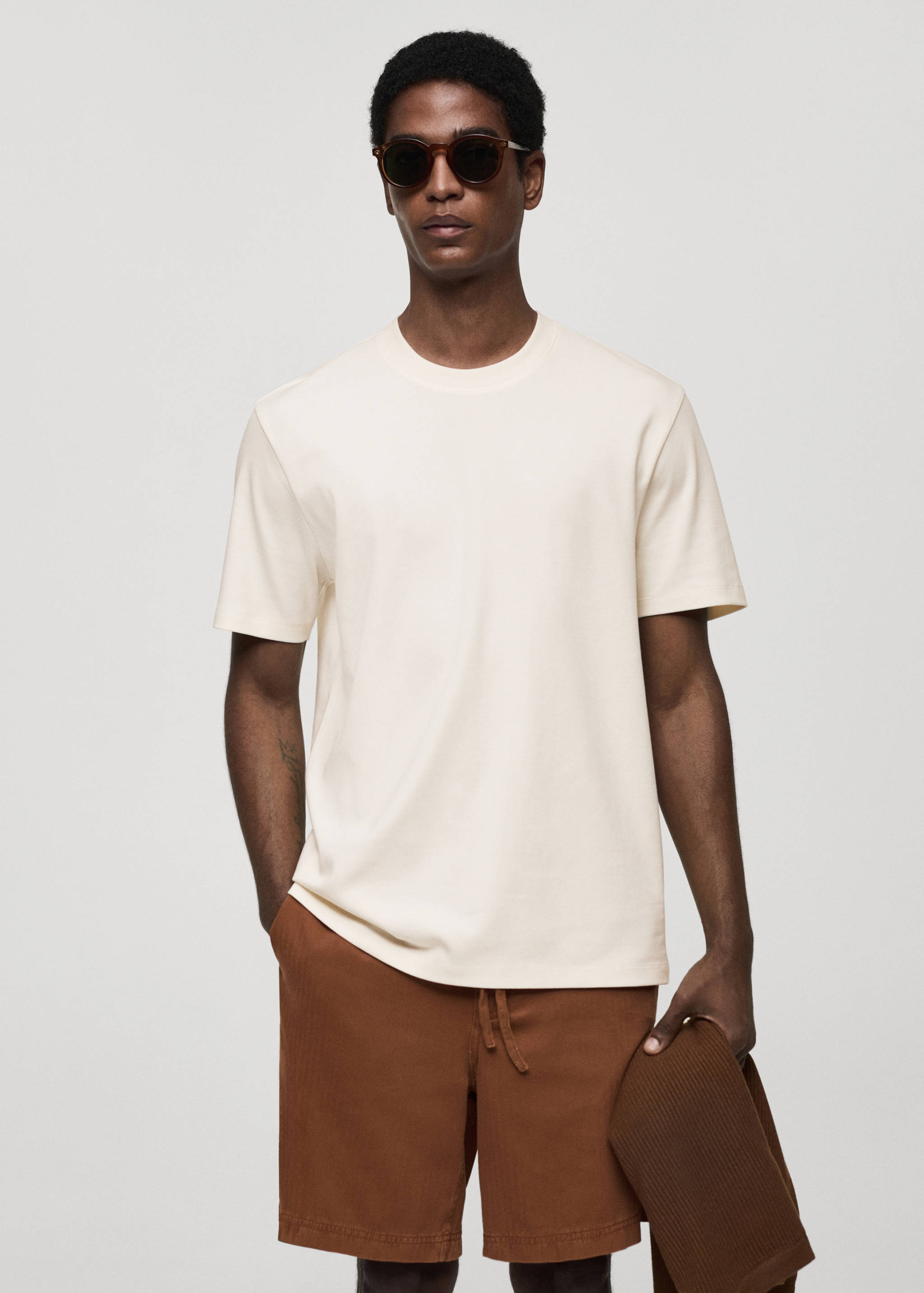 Camiseta regular fit 100% algodón - Plano medio