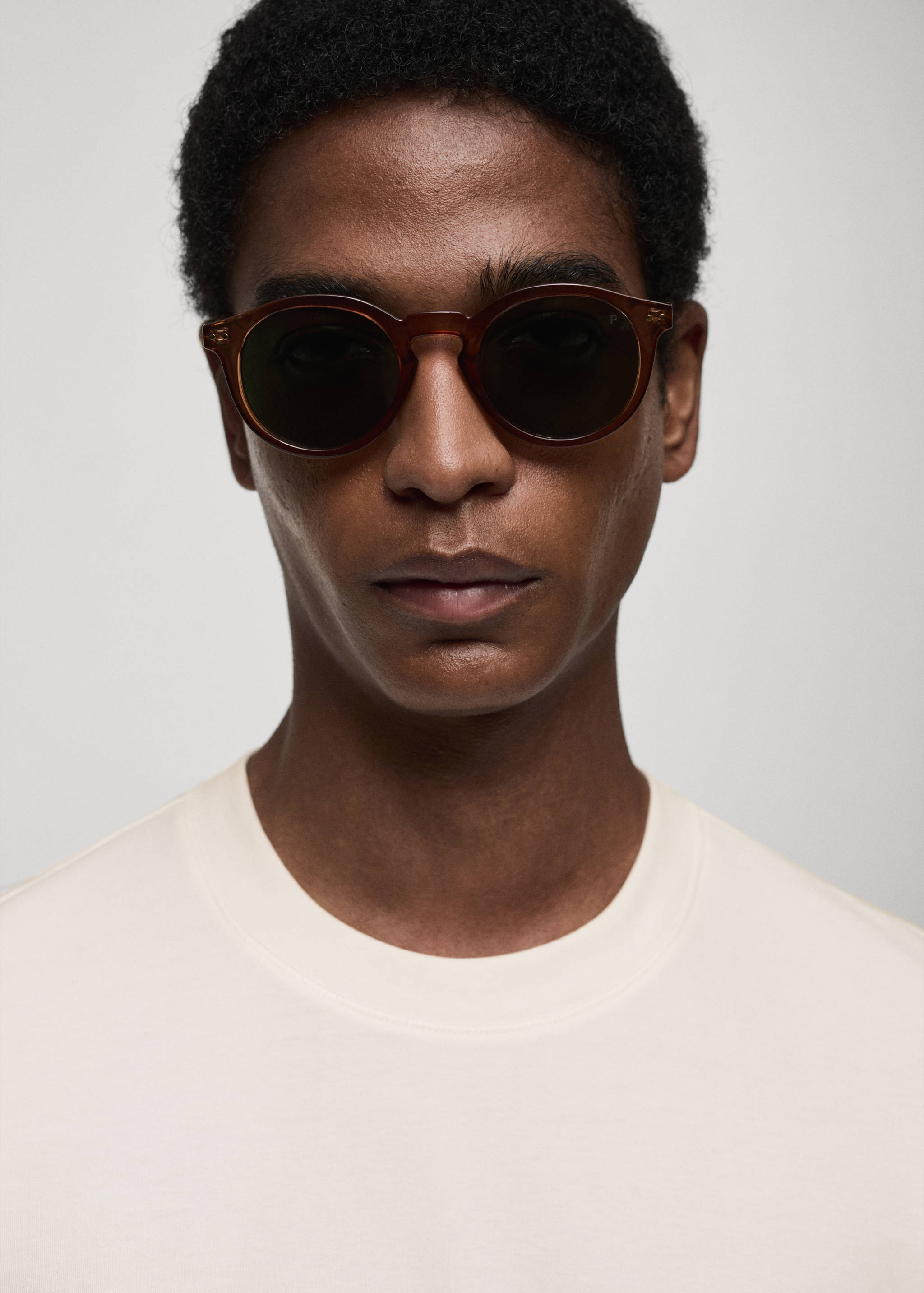 Camiseta regular fit 100% algodón - Detalle del artículo 1