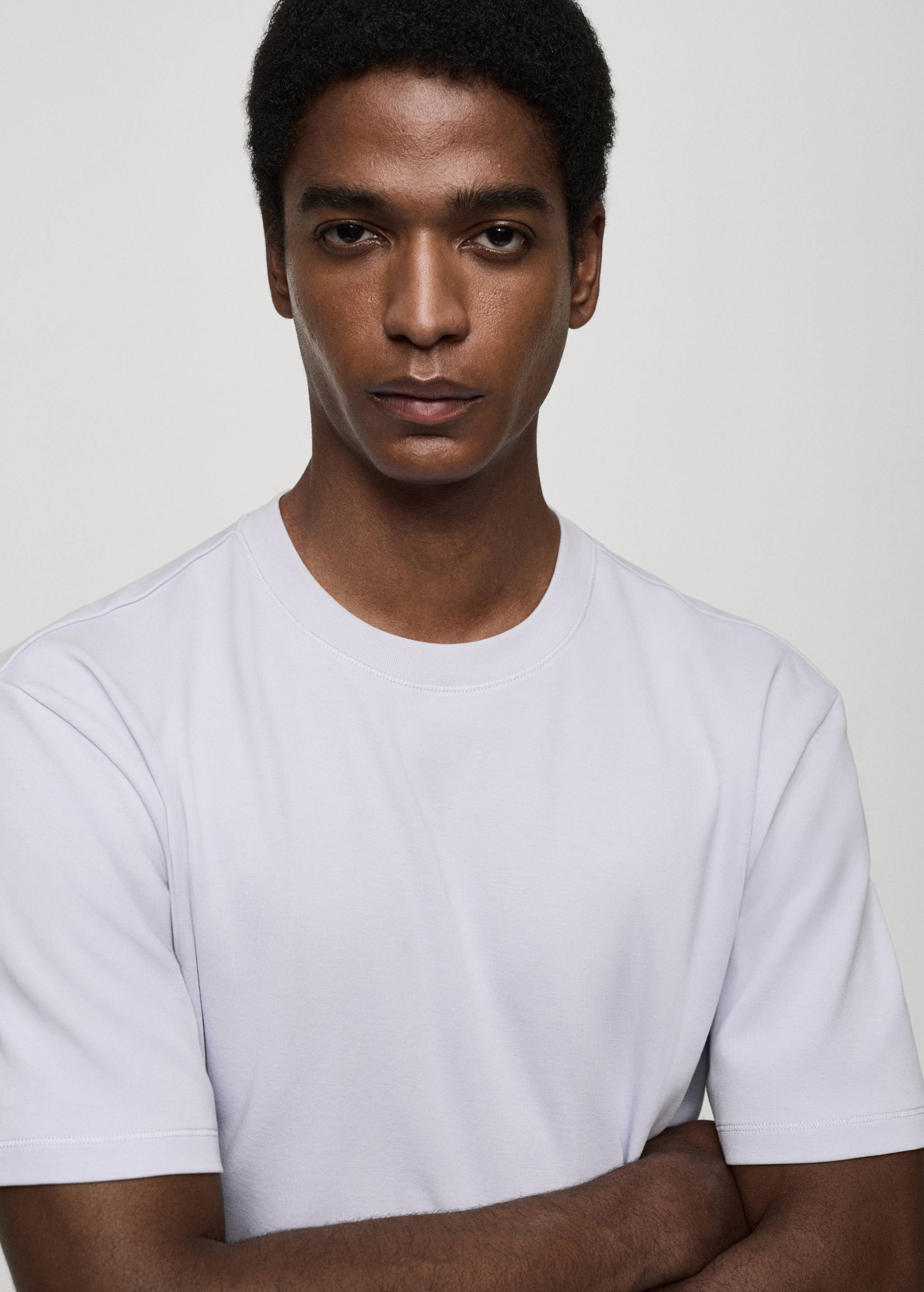 Camiseta regular fit 100% algodón - Detalle del artículo 1