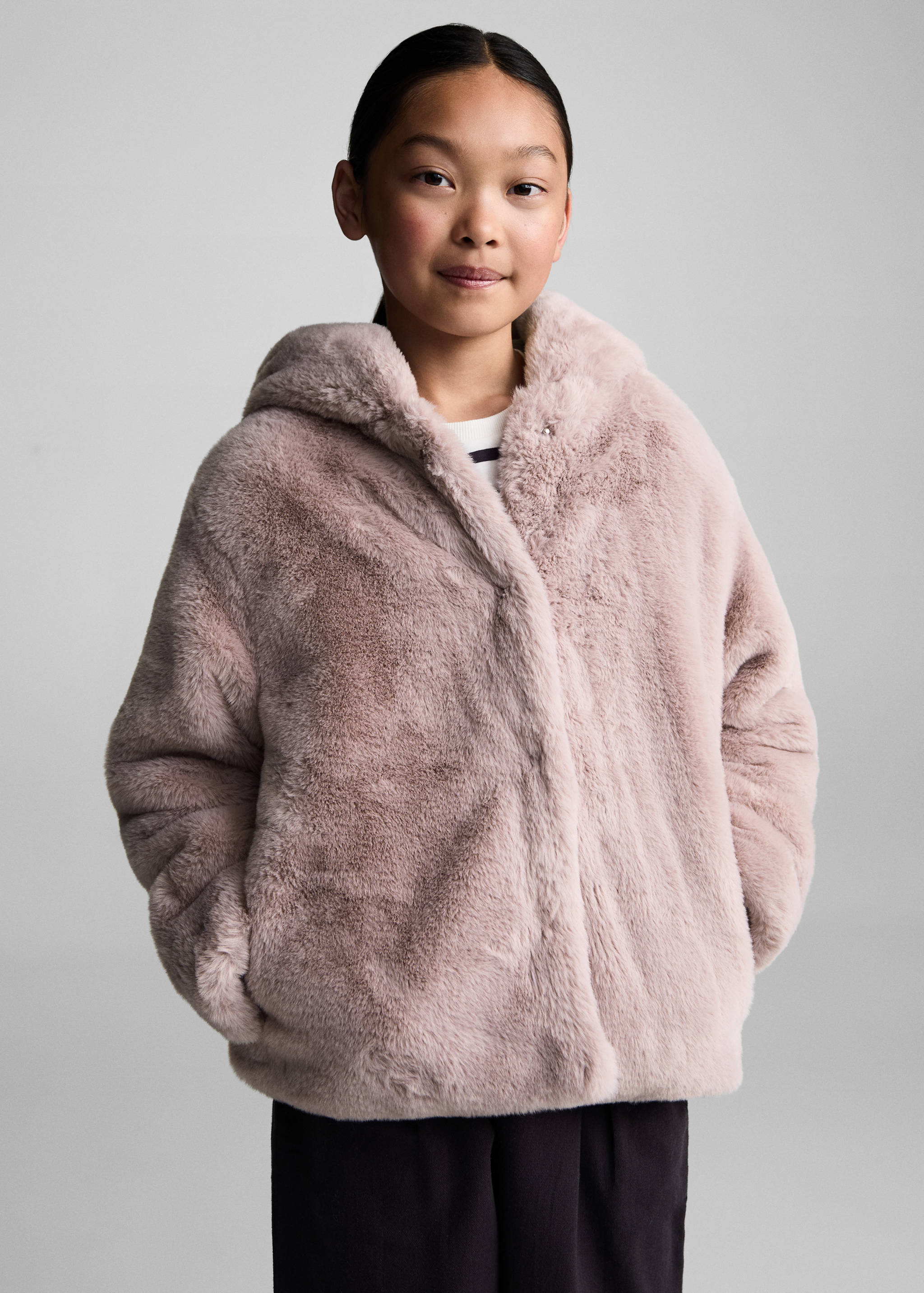 Jas met capuchon van imitatiebont - Middenvlak