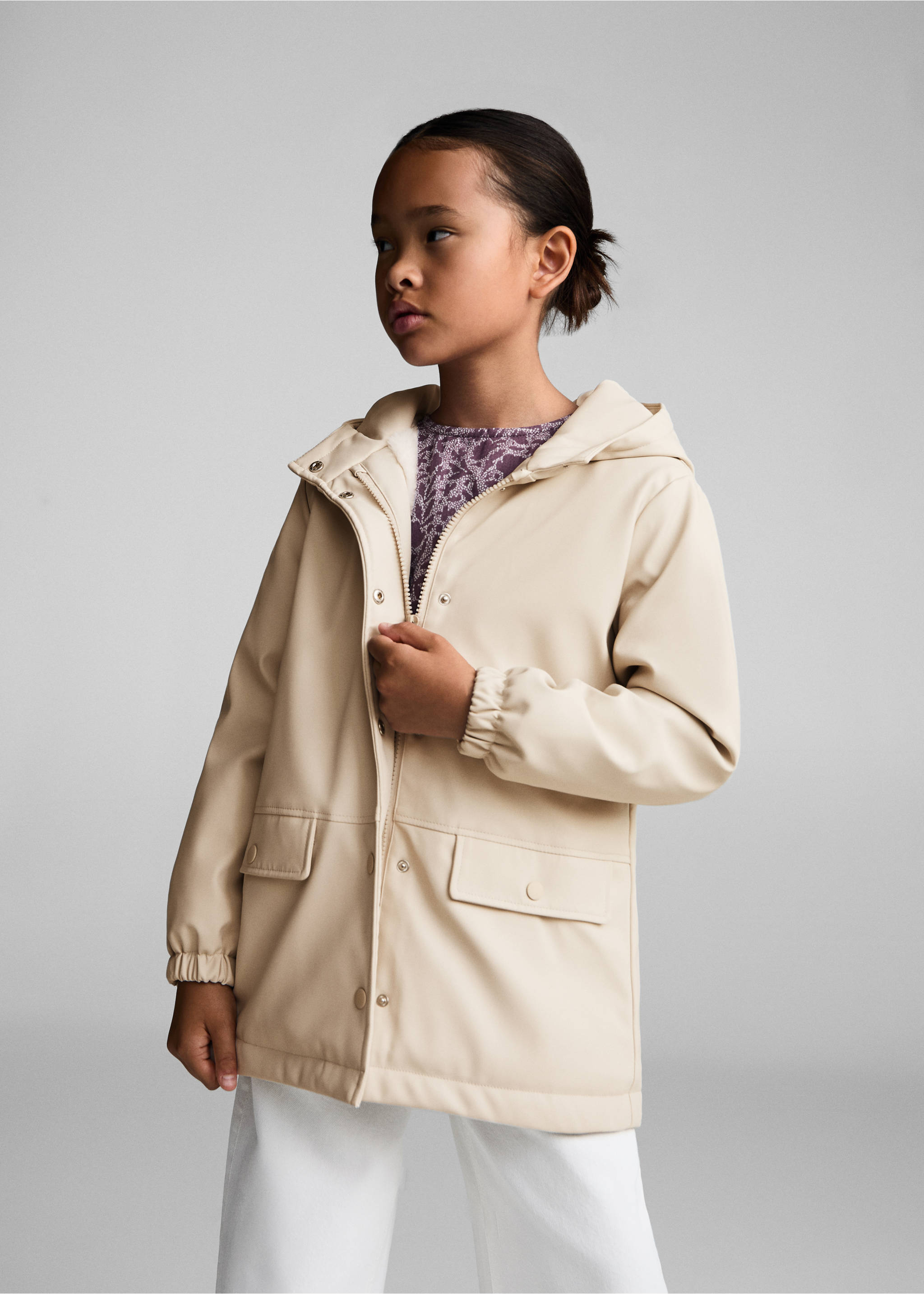 Hooded water-repellent coat - Medium plane, Ecru. Ref: 77005637-00.