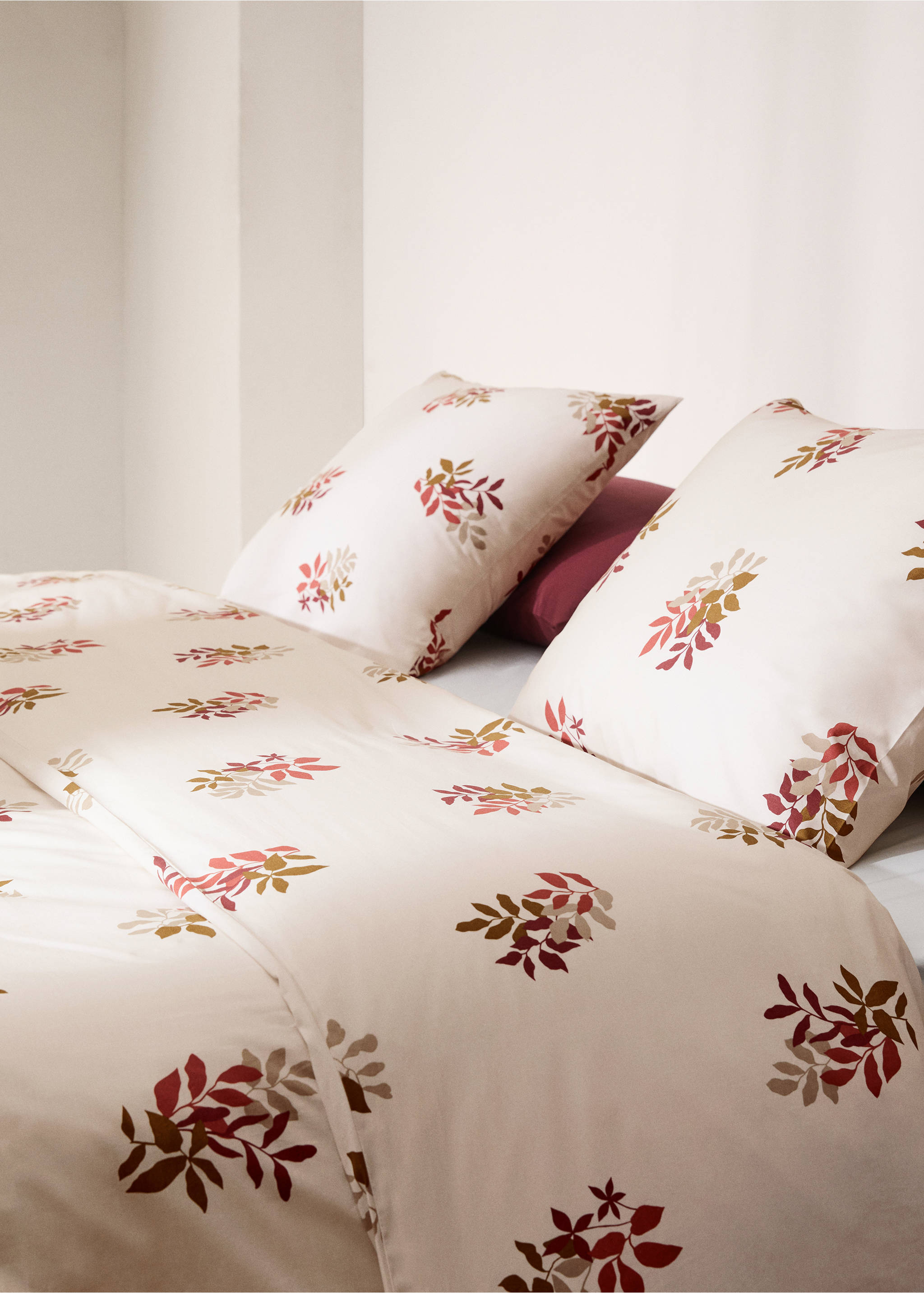 Bettbezug aus 100 % Baumwolle mit floralem Design für 150 cm Bett - Detail des Artikels 7, Mittelbraun. Ref: 77005640-00.