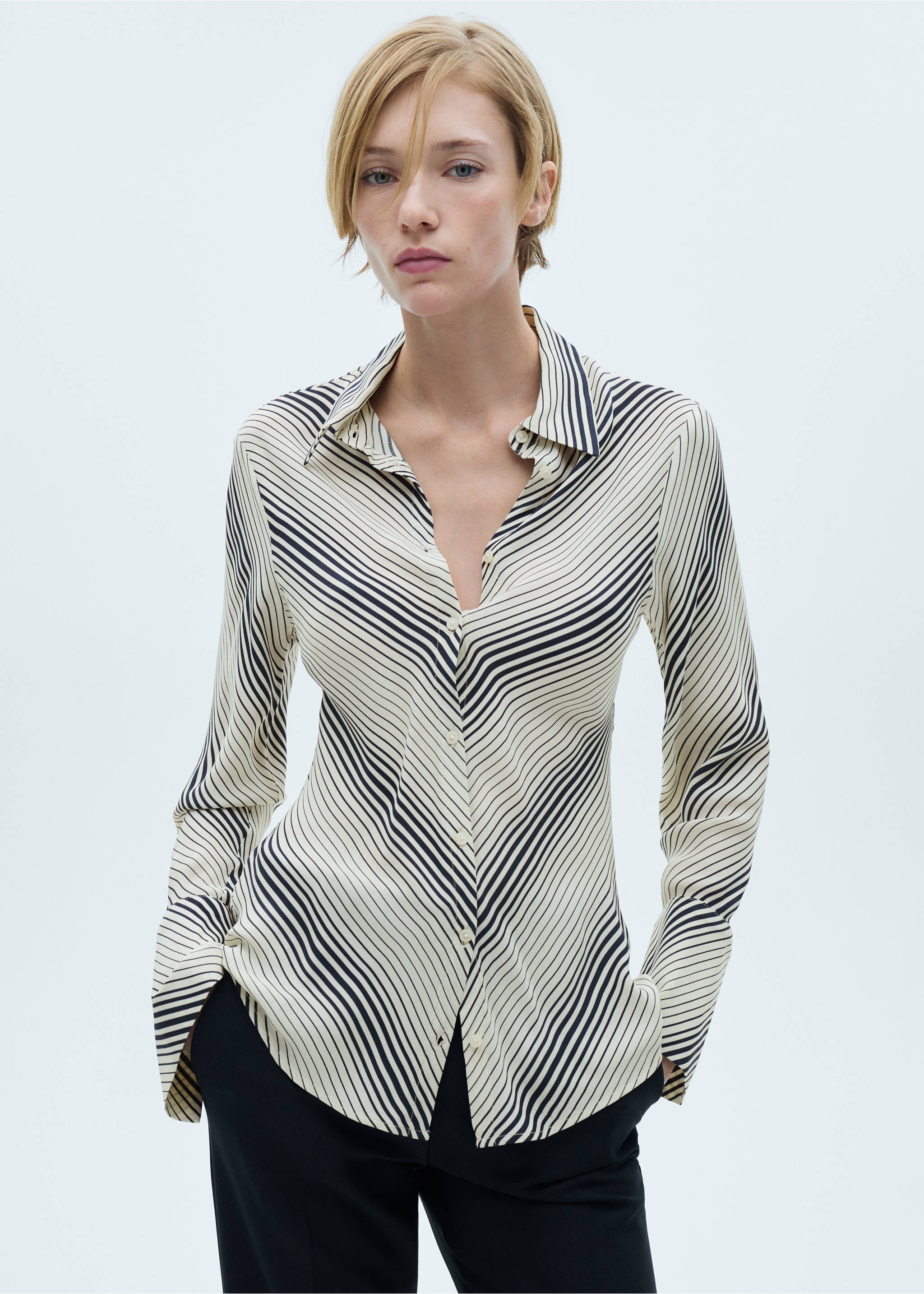 Striped shirt with flared sleeves - Medium plane, Off White. Ref: 77005653-00.