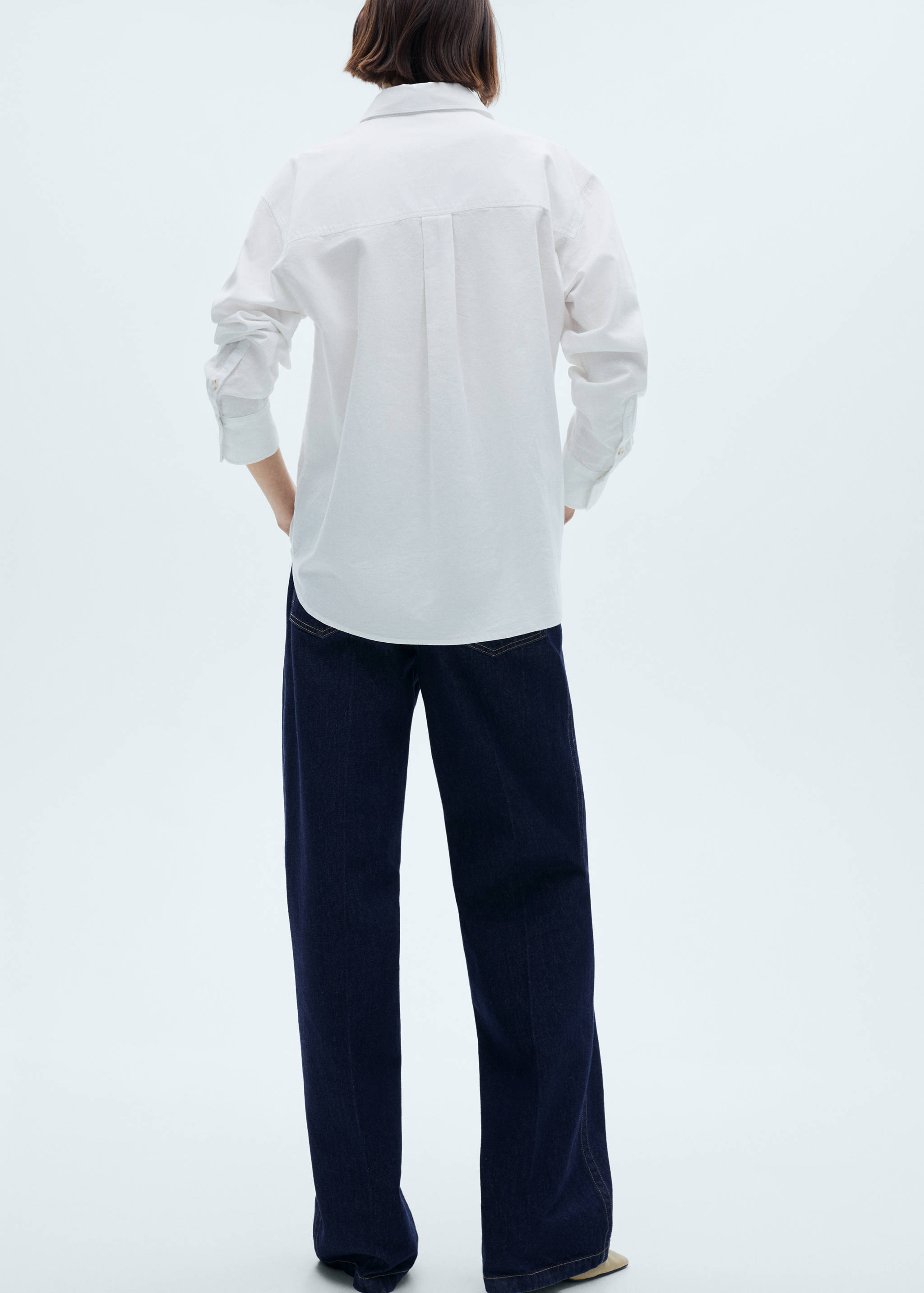 Long sleeved cotton shirt - Reverse of the article