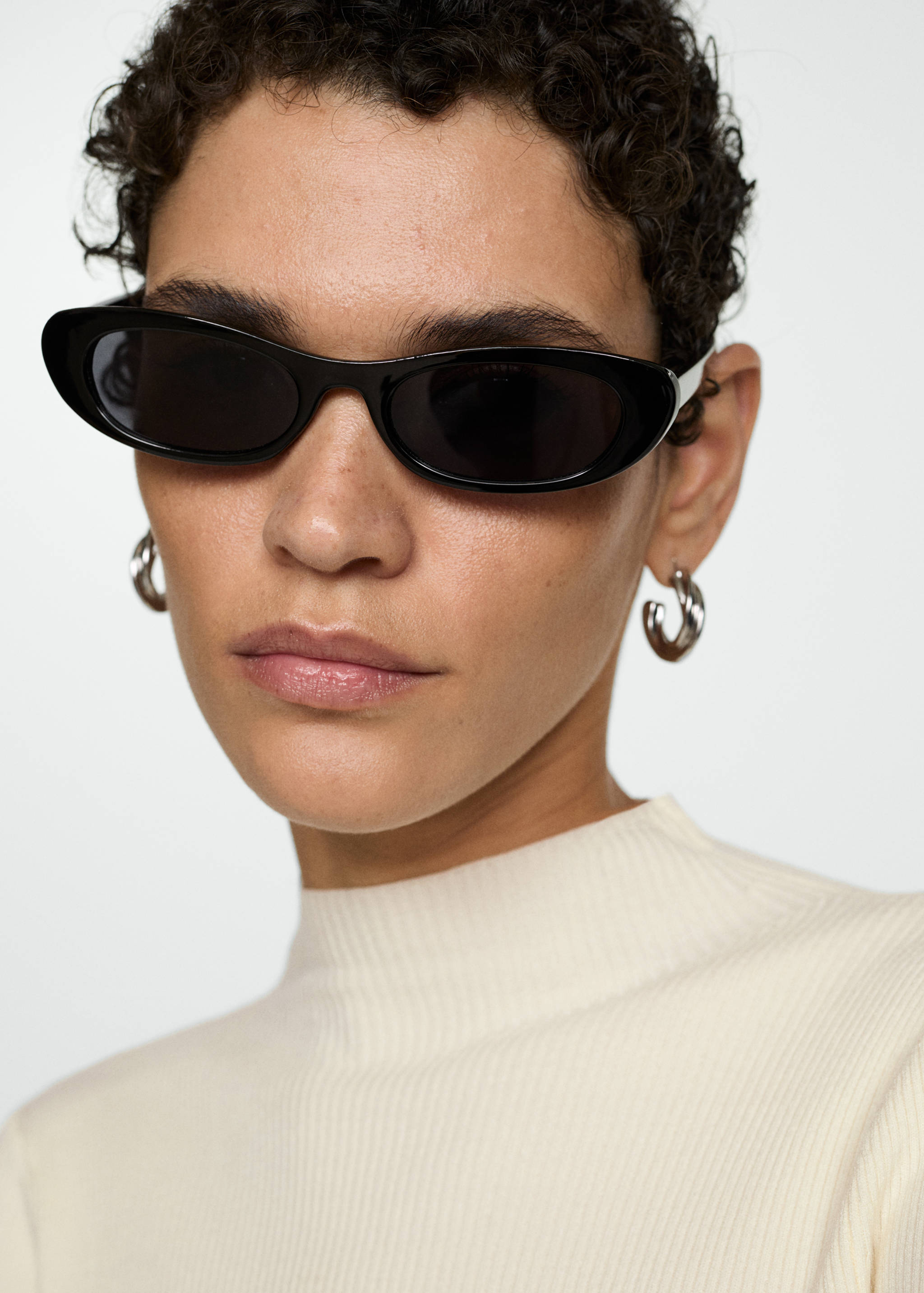 Gerippter Pullover mit halbhohem Kragen - Detail des Artikels 1