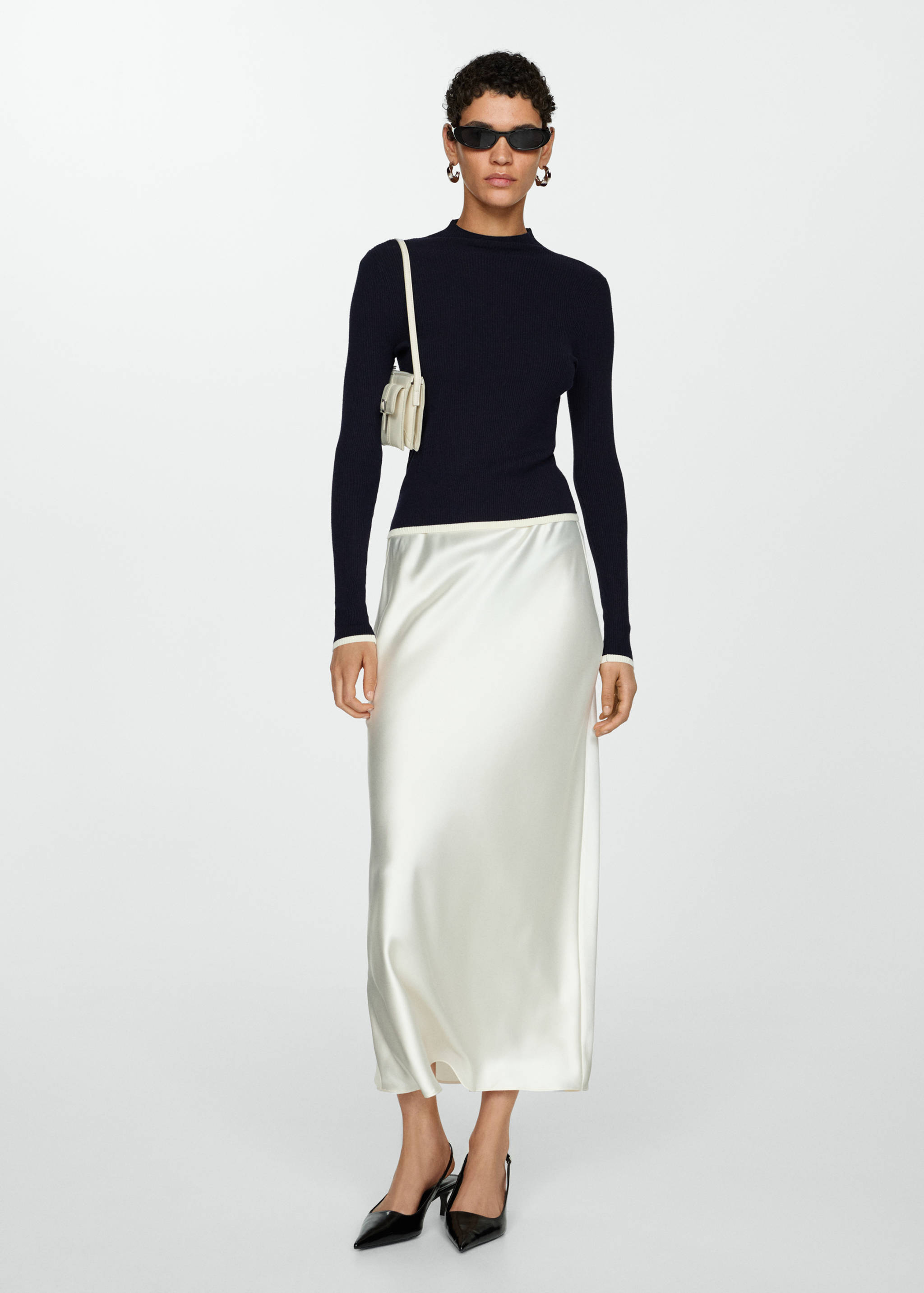 Gerippter Pullover mit halbhohem Kragen - Allgemeine Ansicht