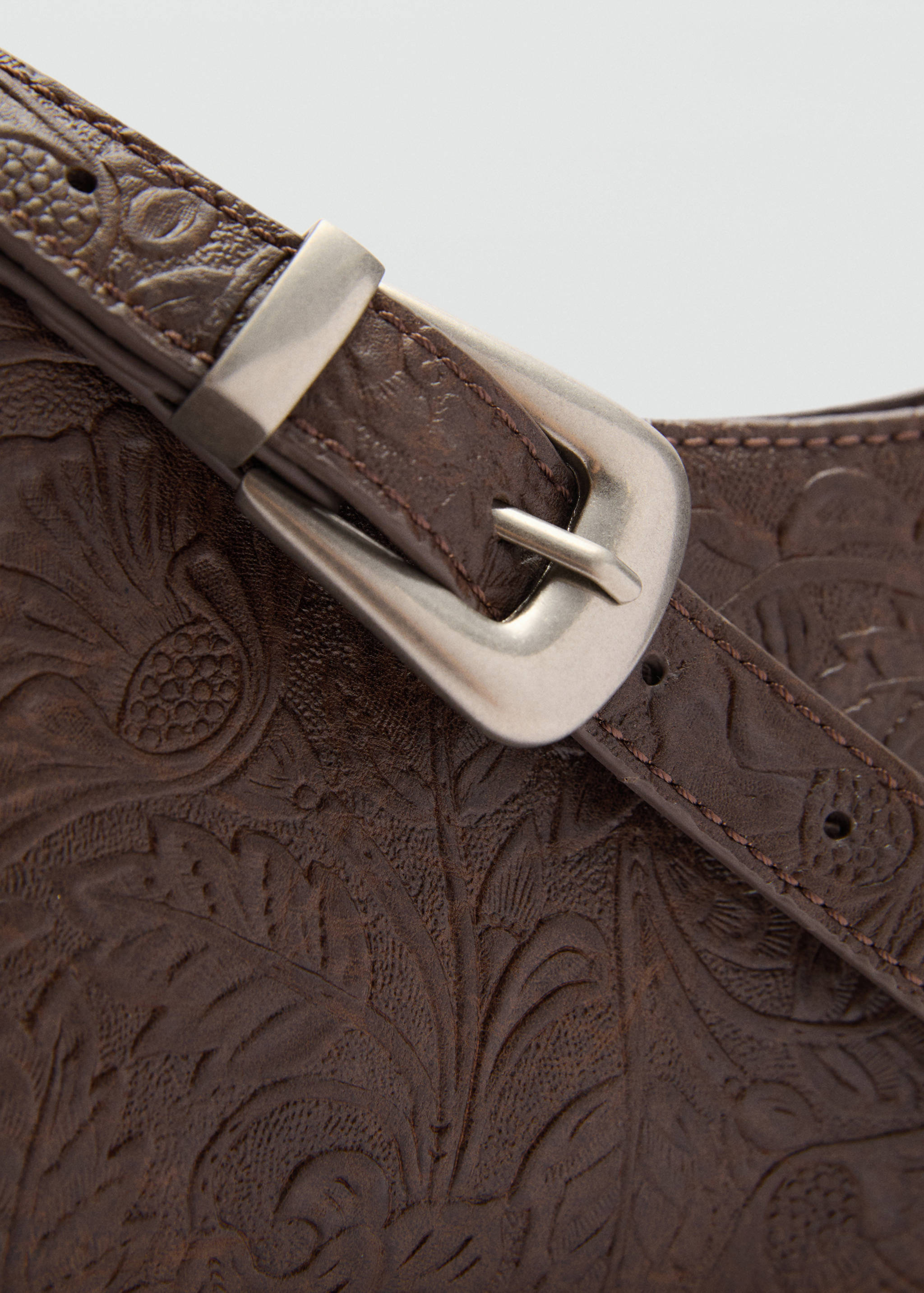 Τσάντα ώμου ανάγλυφη - Λεπτομέρεια του προϊόντος 1