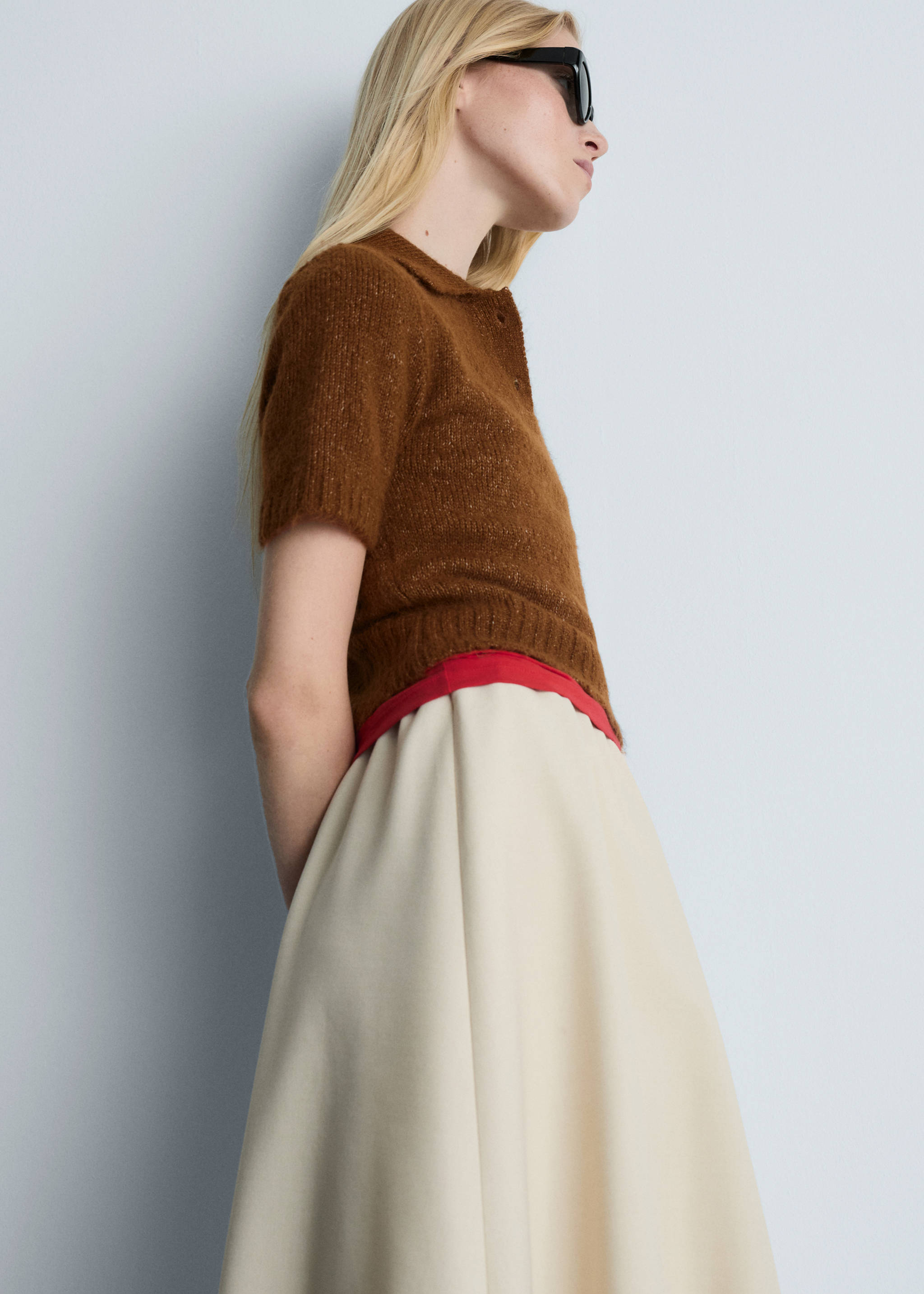 Knitted polo shirt with ribbed details - Medium plane, Brown. Ref: 77005676-00.