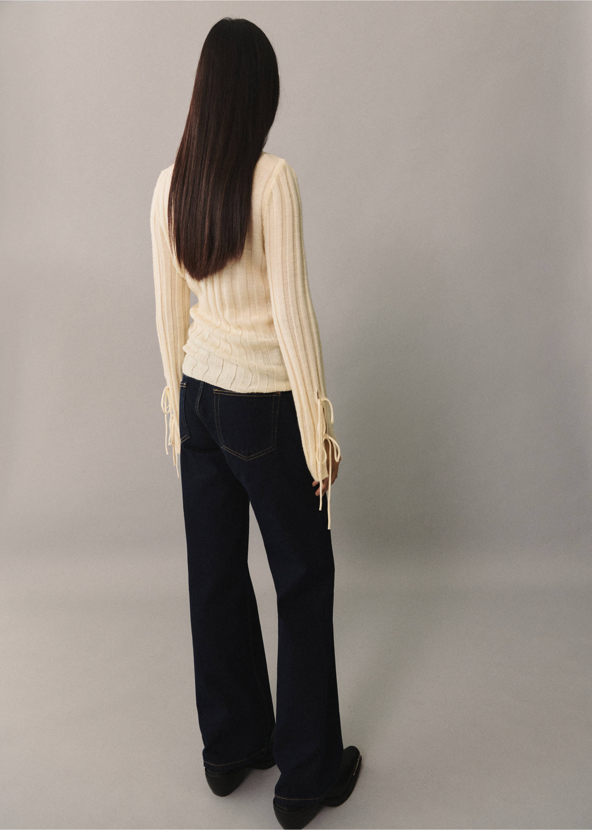 Bows ribbed sweater - Reverse of the article, Ecru. Ref: 77005678-00.