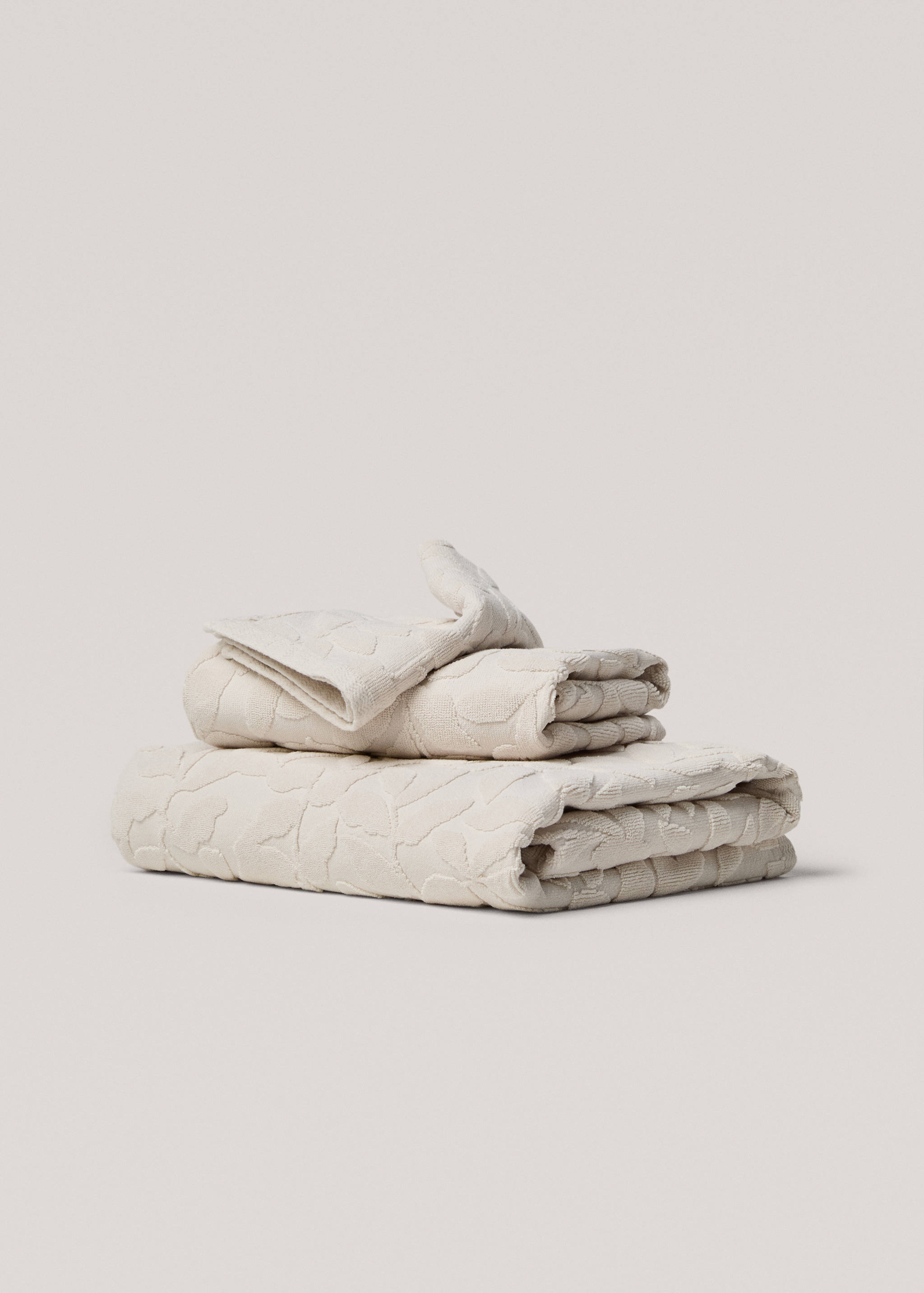 Jacquard flower bath towel 90x150cm - Article without model