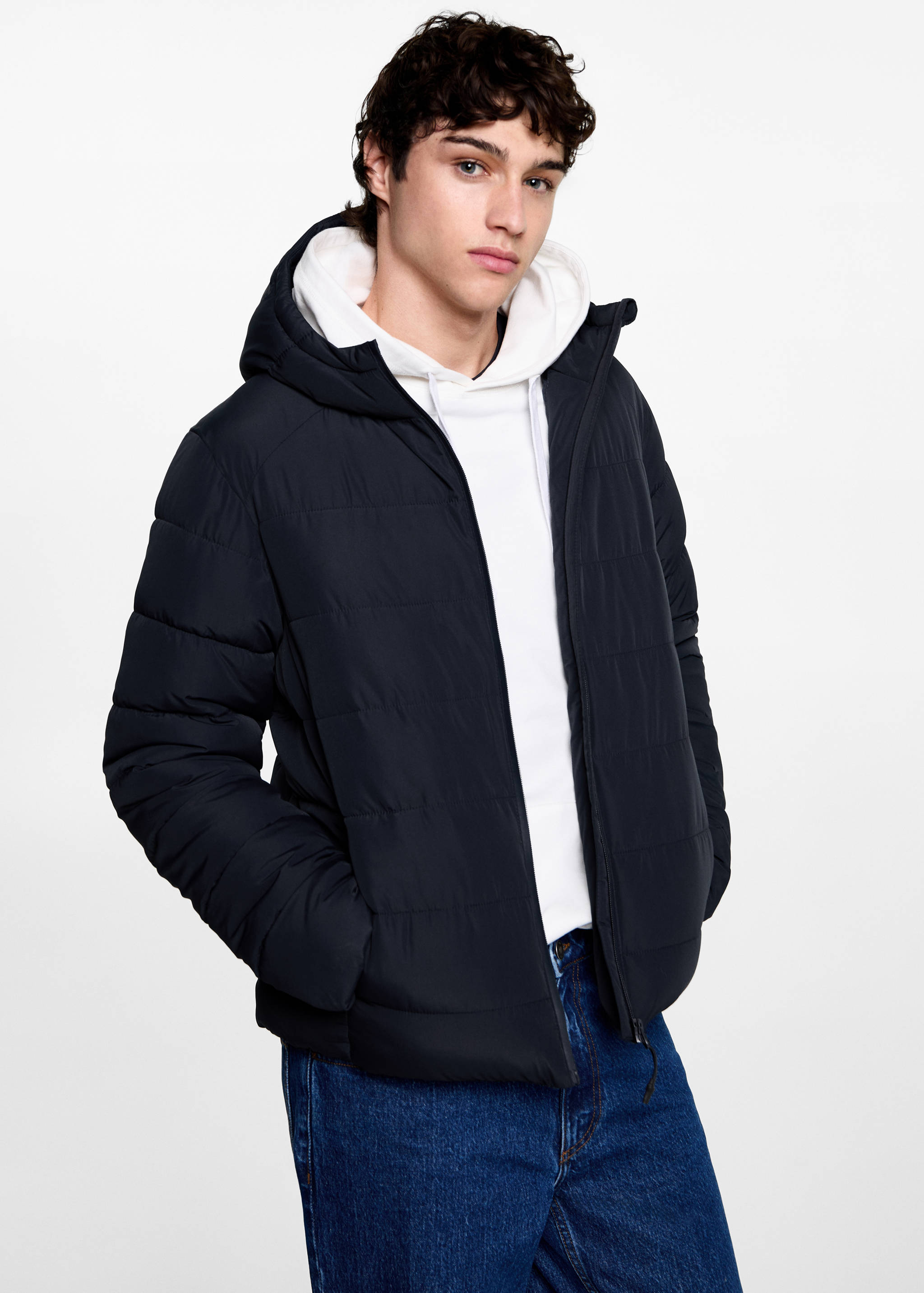 Gepolsterter Anorak mit Kapuze - Mittlere Ansicht