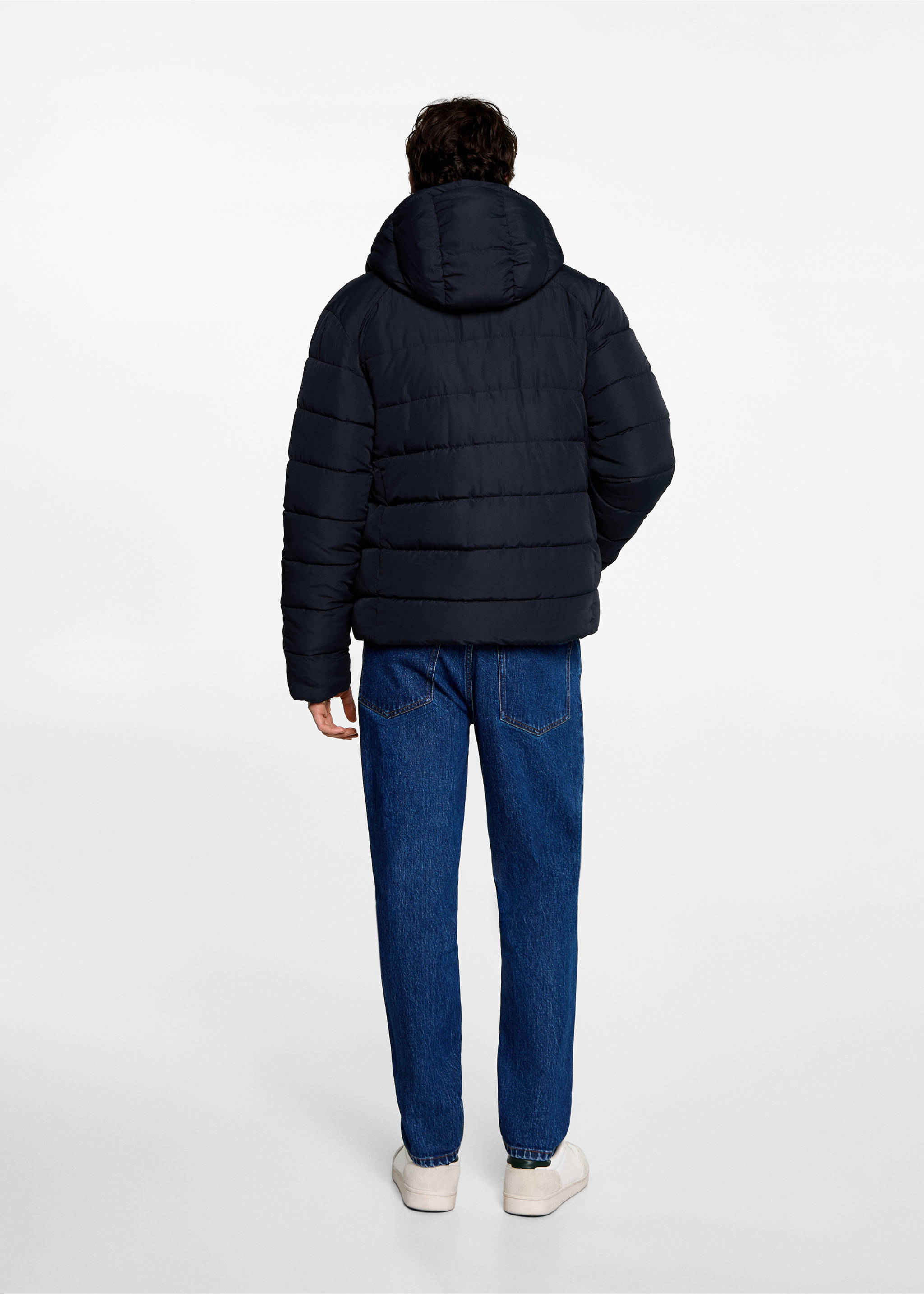 Gepolsterter Anorak mit Kapuze - Rückseite des Artikels, Dunkles Marineblau. Ref: 77005970-00.