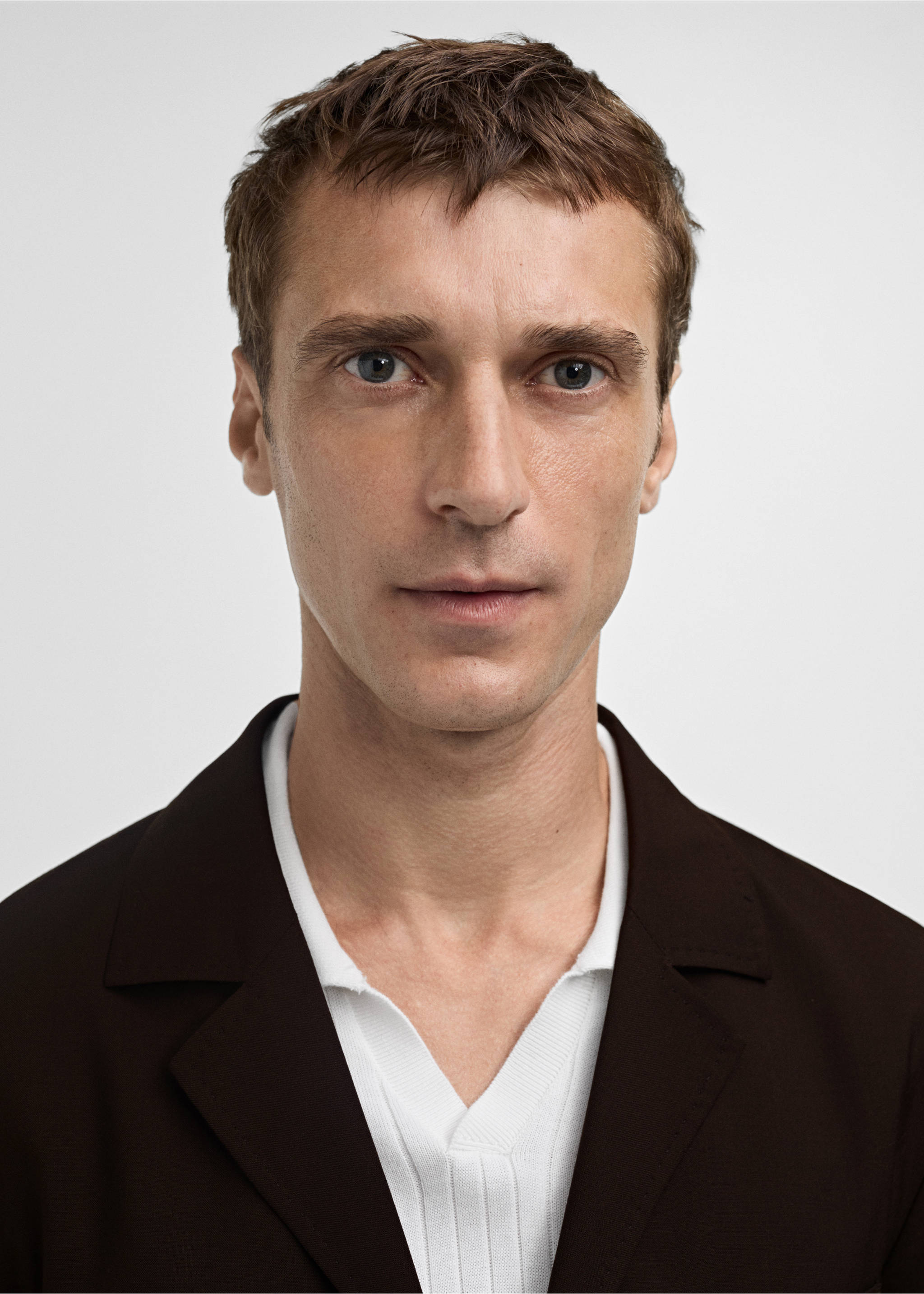 Kavaj i 100 % ull slim fit - Detaljer om artikeln 1, Brun. Ref: 77005976-00.