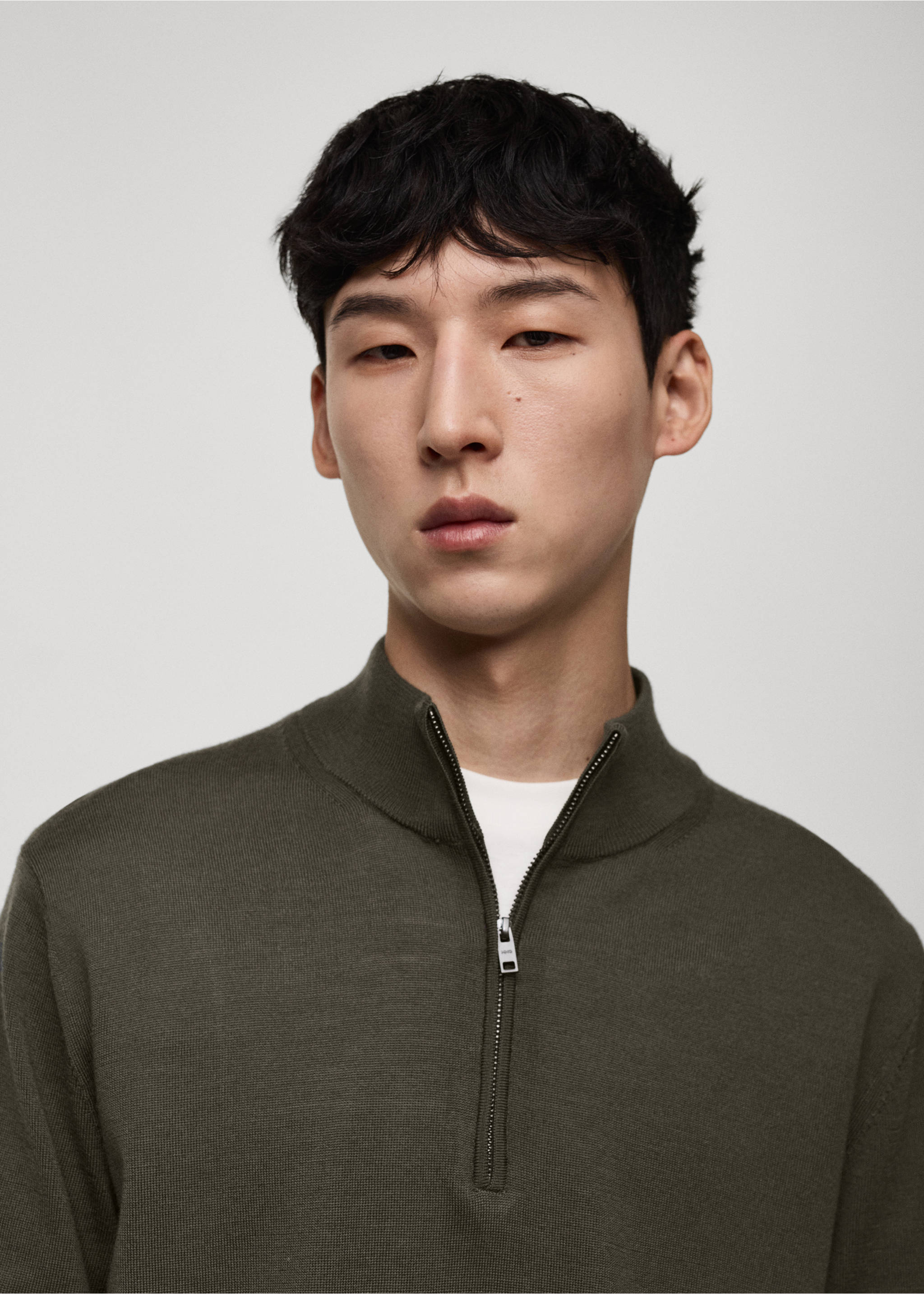 100% merino wool sweater with zip-neck - Details of the article 1, Forest Green. Ref: 77005979-00.