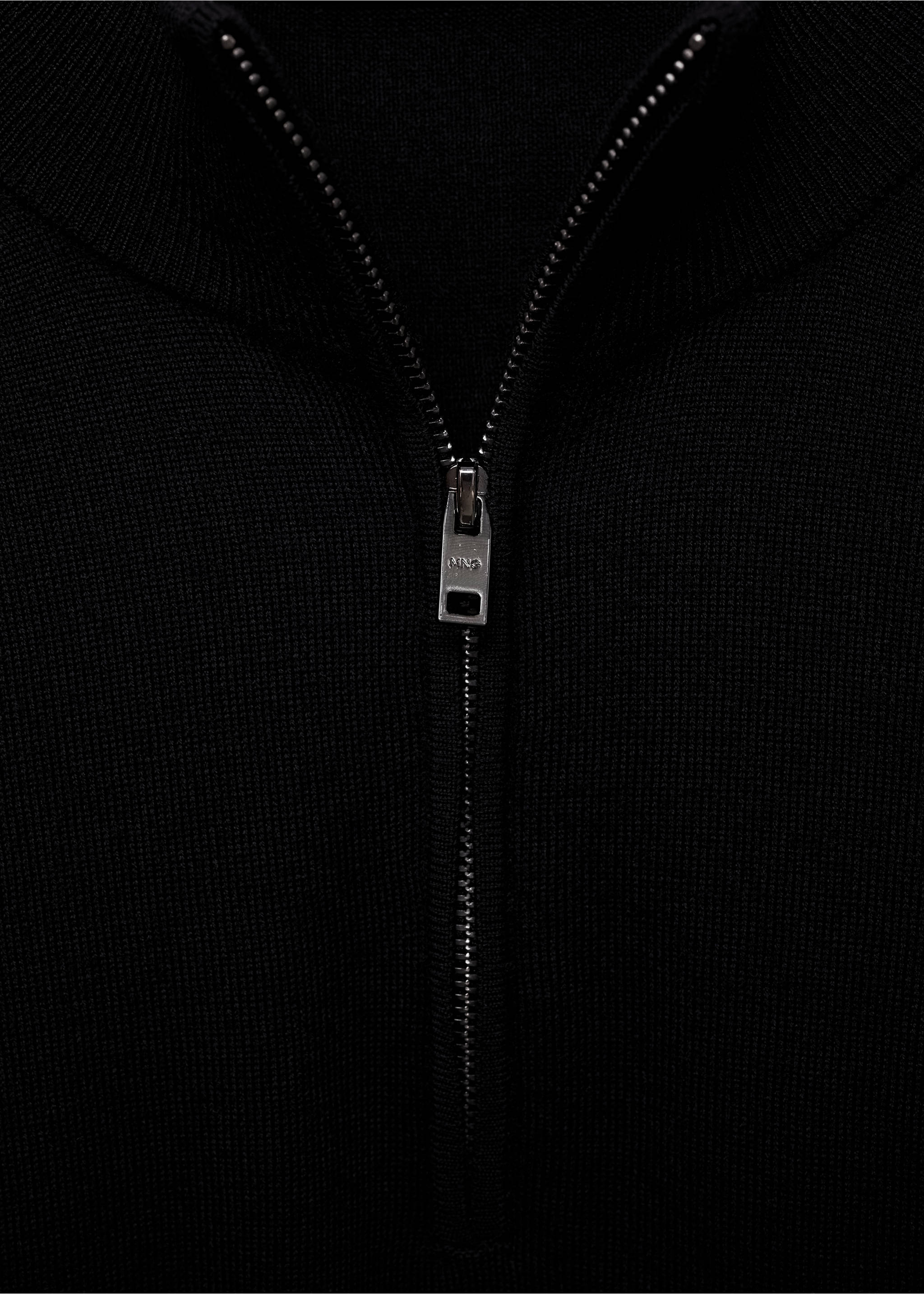 100% merino wool sweater with zip-neck - Details of the article 8, Black. Ref: 77005979-00.