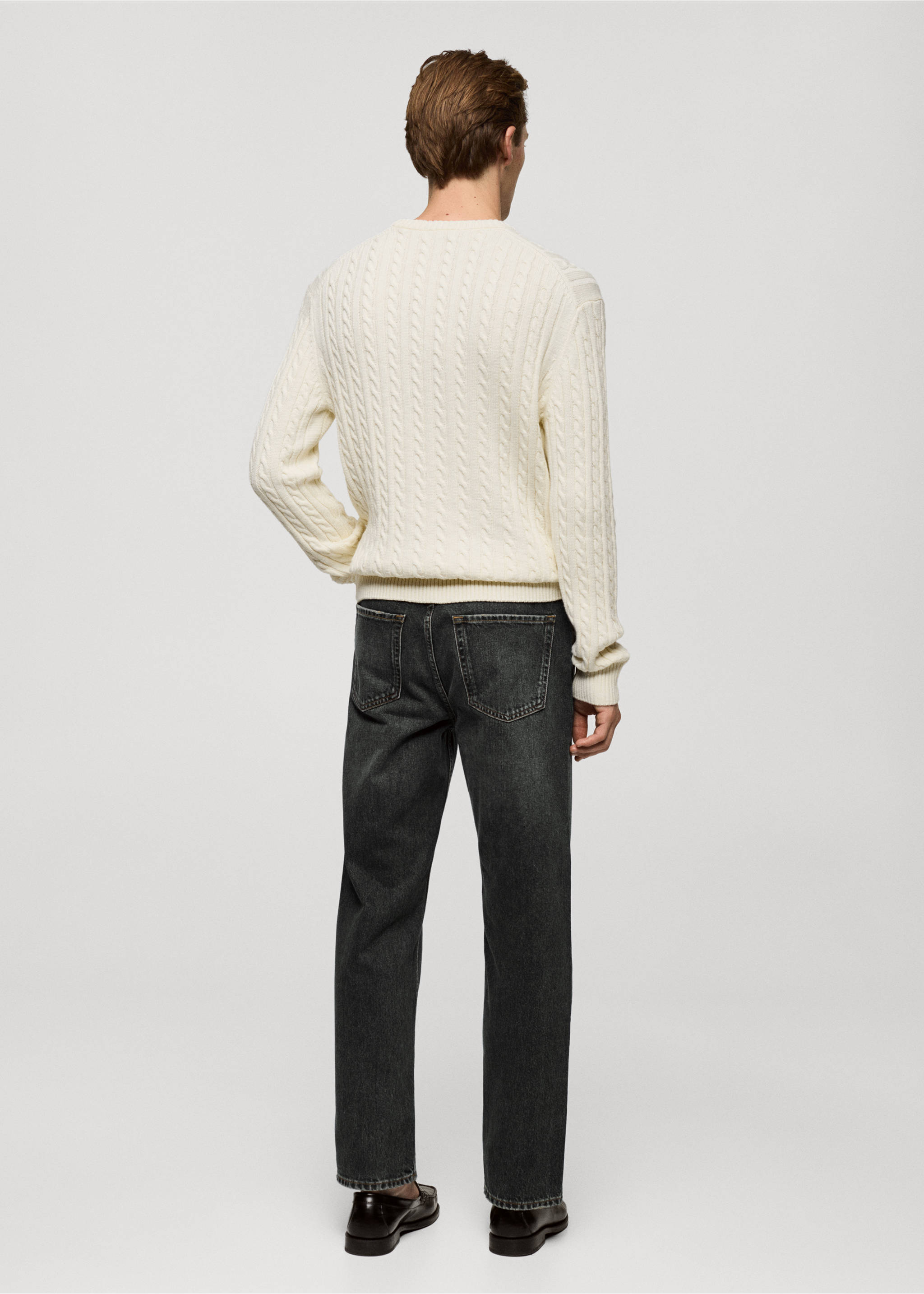Pullover mit Zopfmuster aus Baumwollgemisch - Rückseite des Artikels, Cremeweiß. Ref: 77005980-00.
