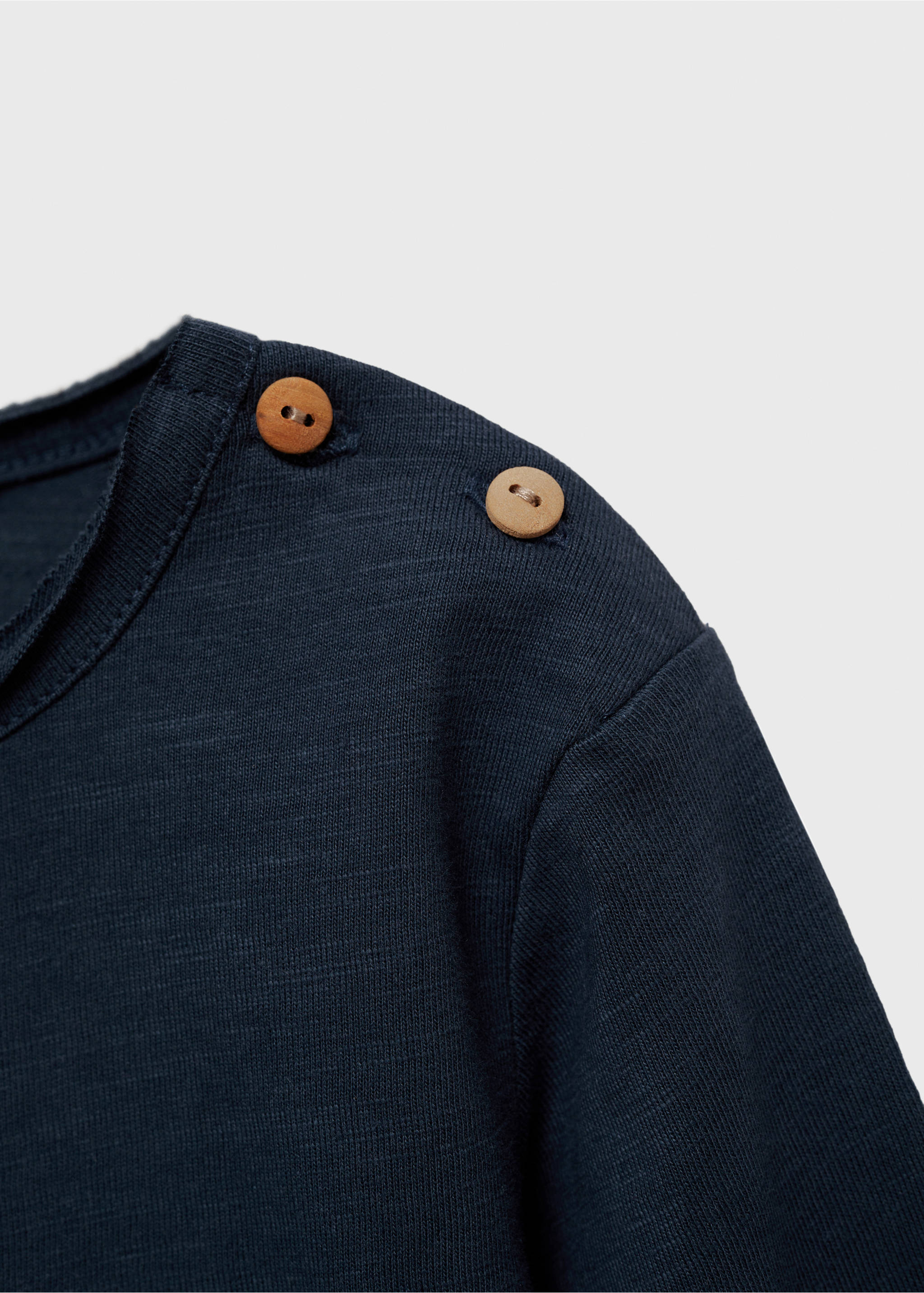 Printed message T-shirt - Details of the article 8, Dark Navy. Ref: 77006361-00.