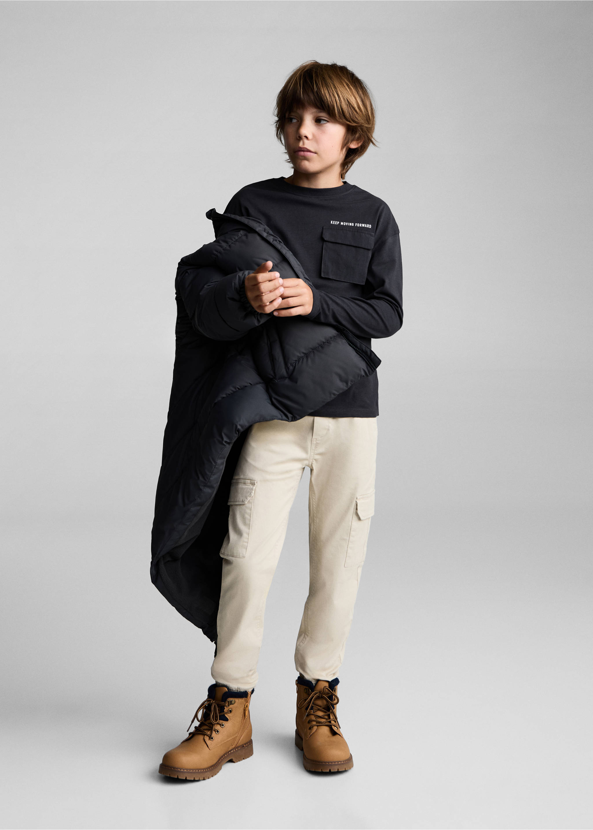 Long-sleeved t-shirt with pockets - General plane, Black. Ref: 77006725-00.