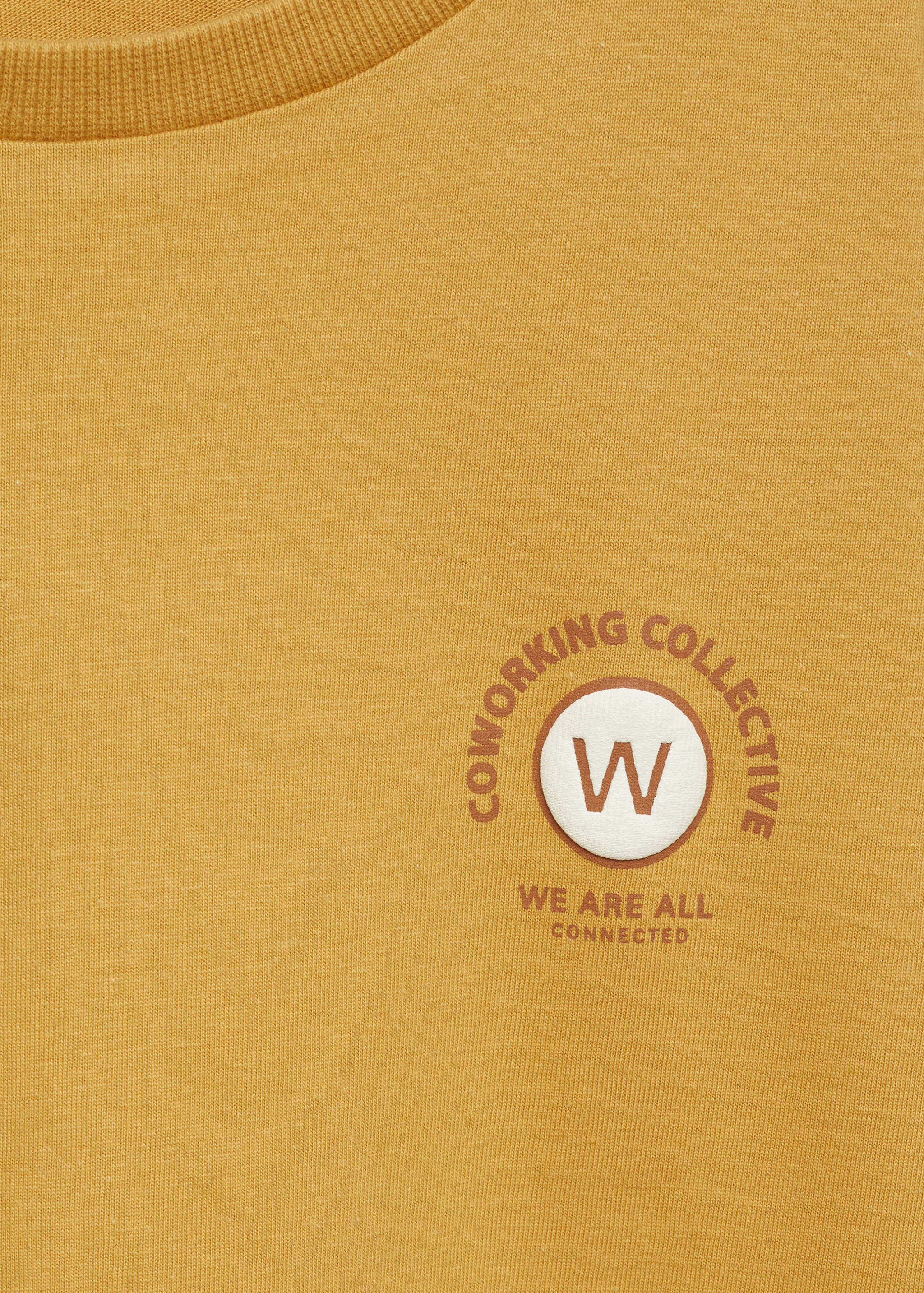 Long-sleeved t-shirt with embossed print - Details of the article 8
