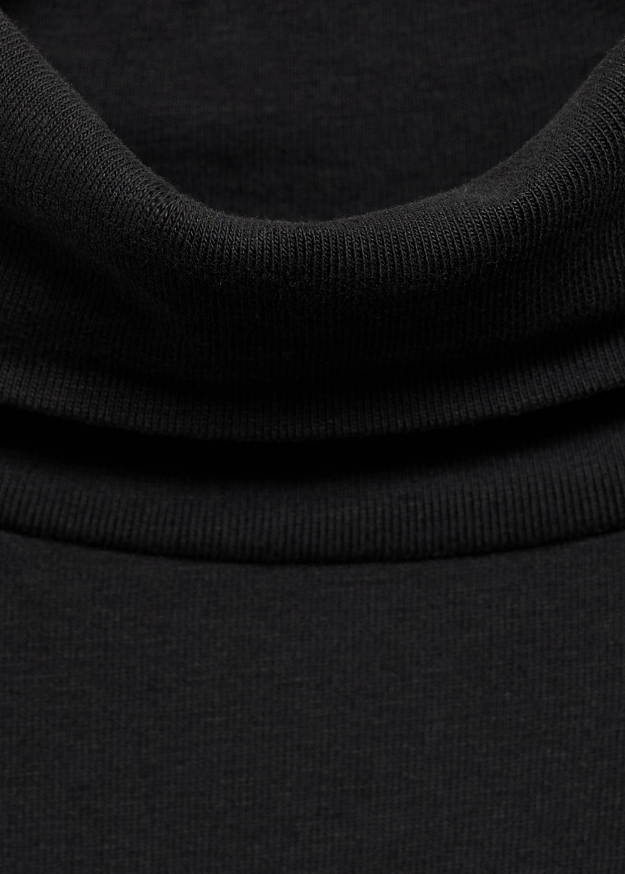 T-shirt manches longues col roulé - Détail de l'article 8