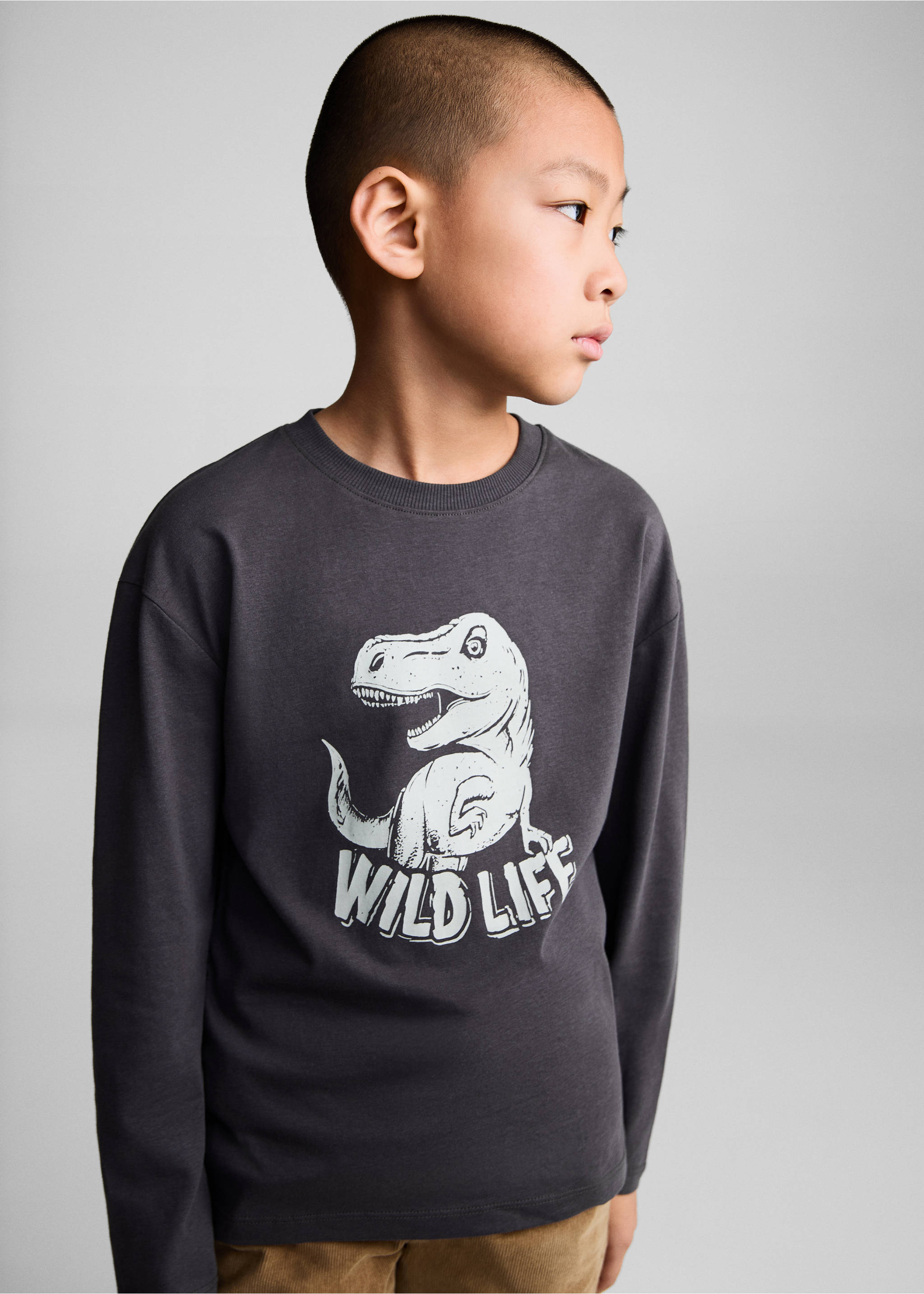 T-shirt manches longues imprimé - Plan moyen, Gris anthracite. Ref: 77006737-00.