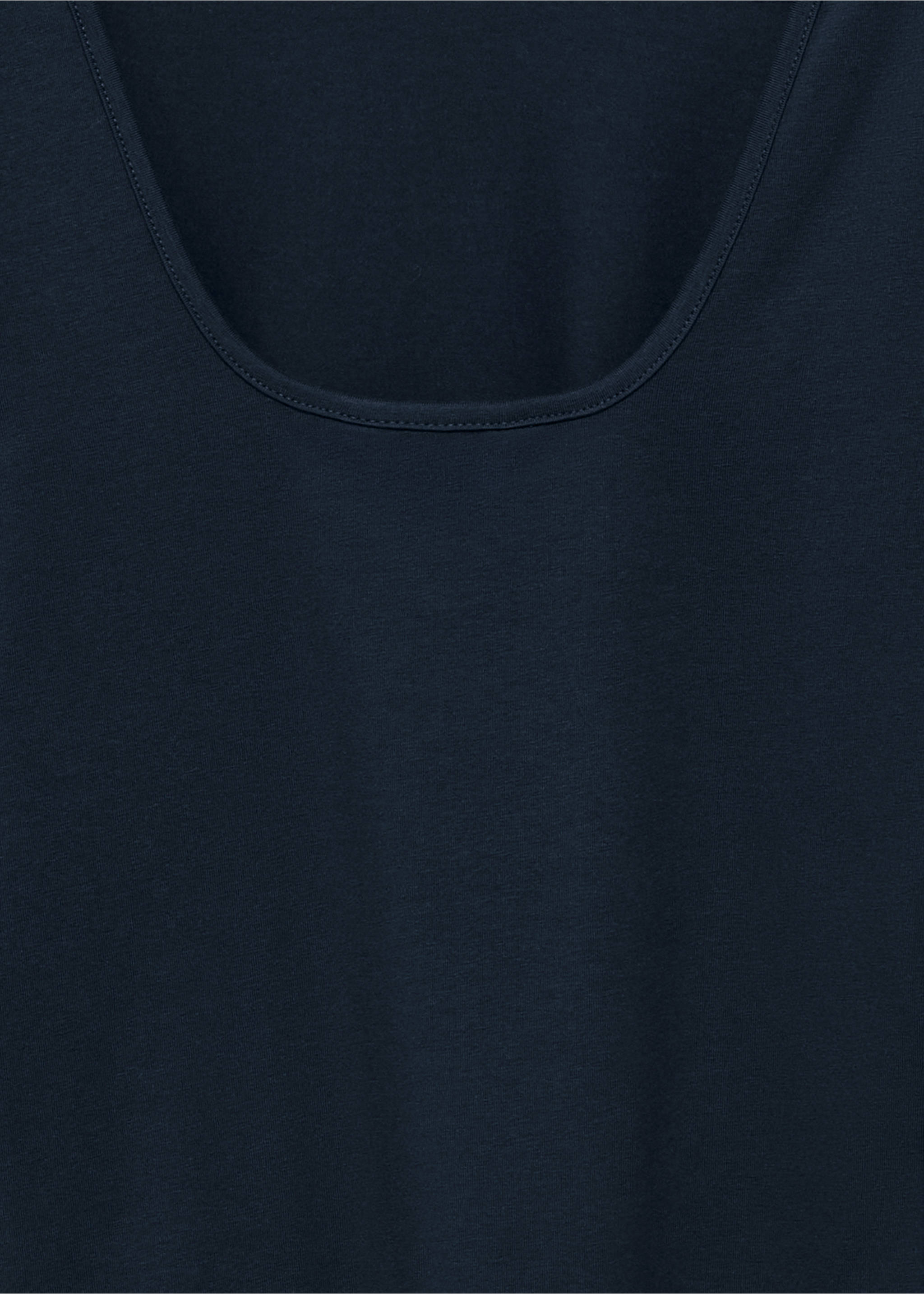 T-shirt manches longues ouverture au dos - Détail de l'article 8, Bleu marine foncé. Ref: 77006750-00.