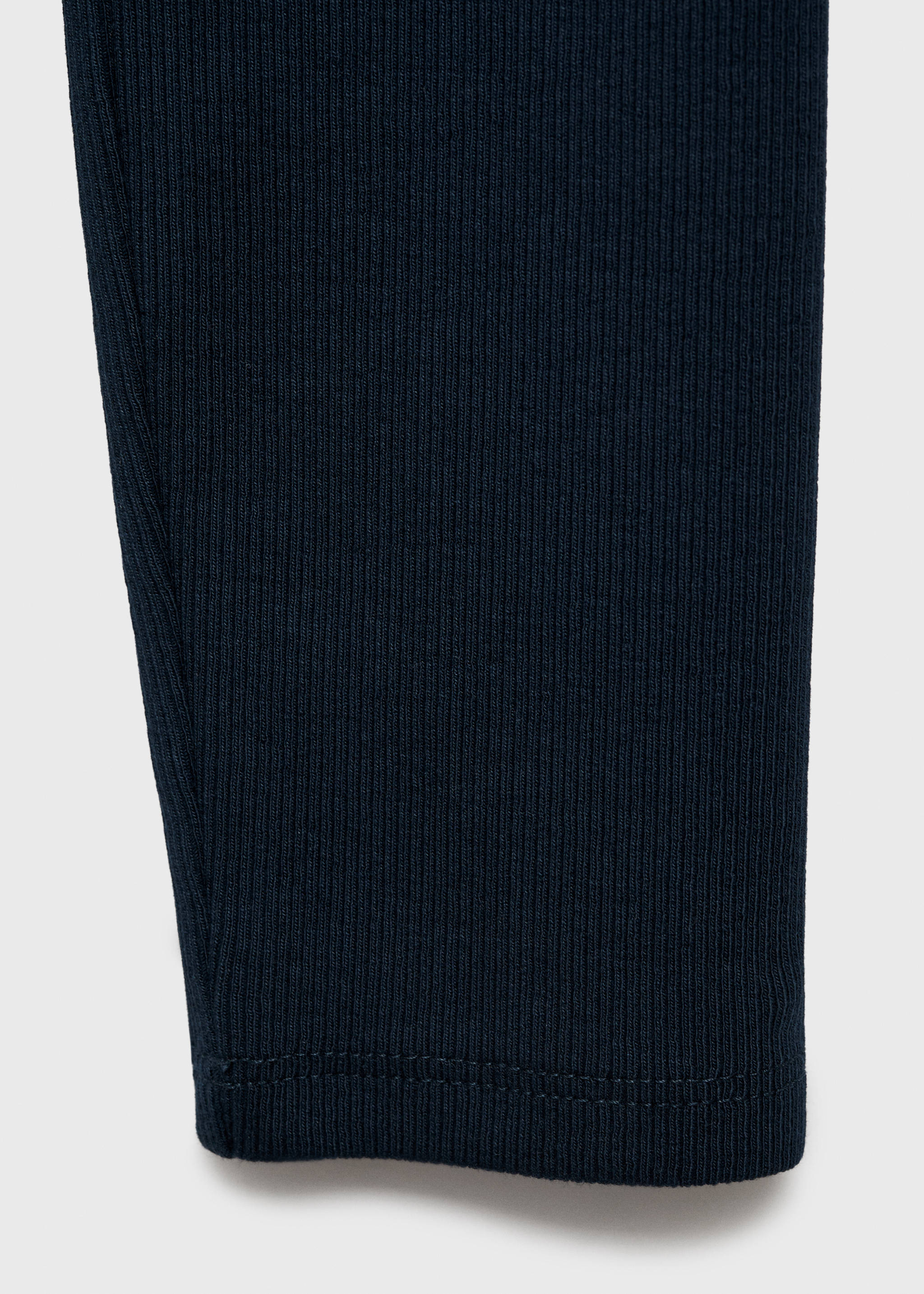 T-shirt manches longues col V - Détail de l'article 0