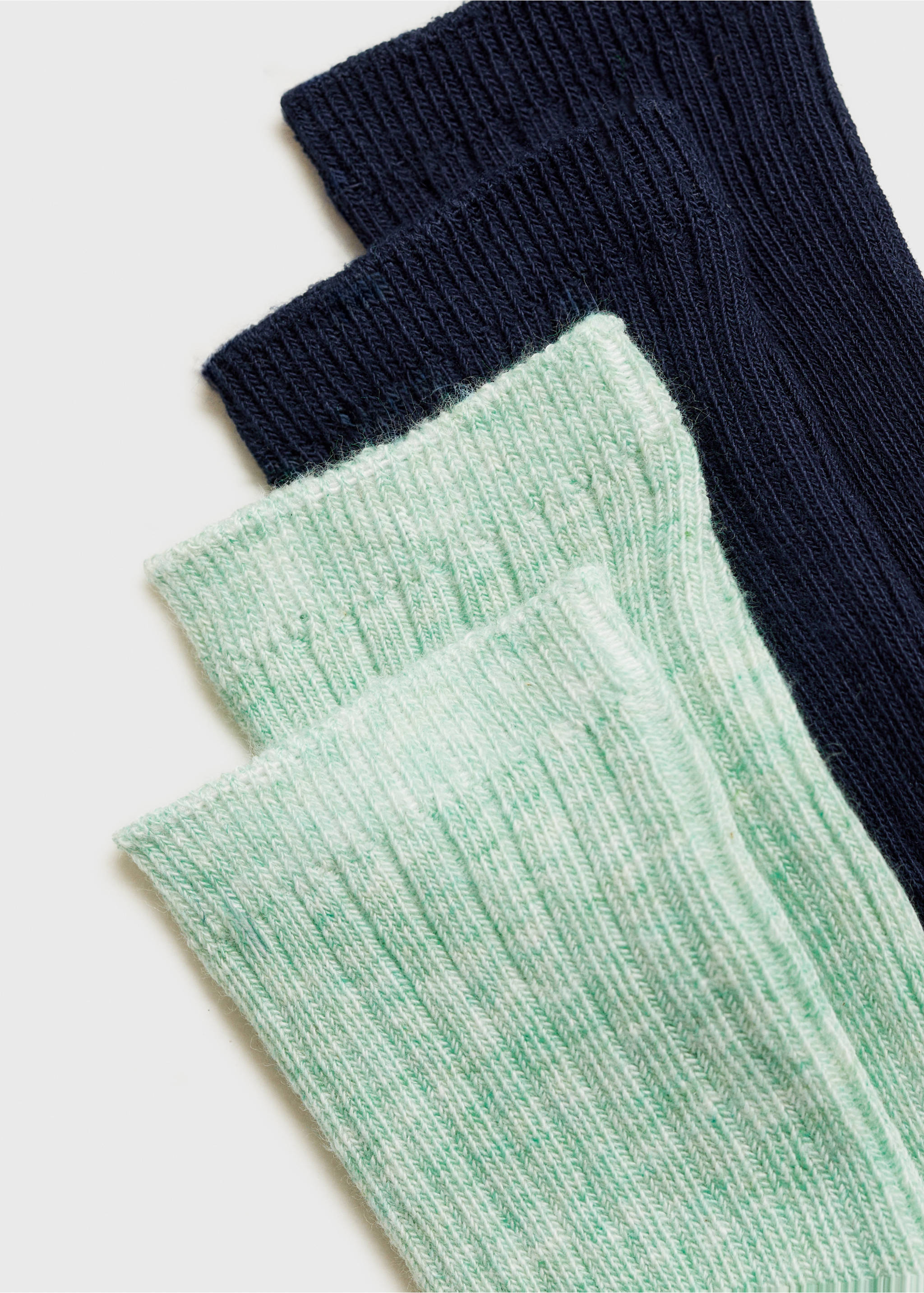 Zweierpack gerippte Socken - Detail des Artikels 8, Pastellgrün. Ref: 77006760-00.