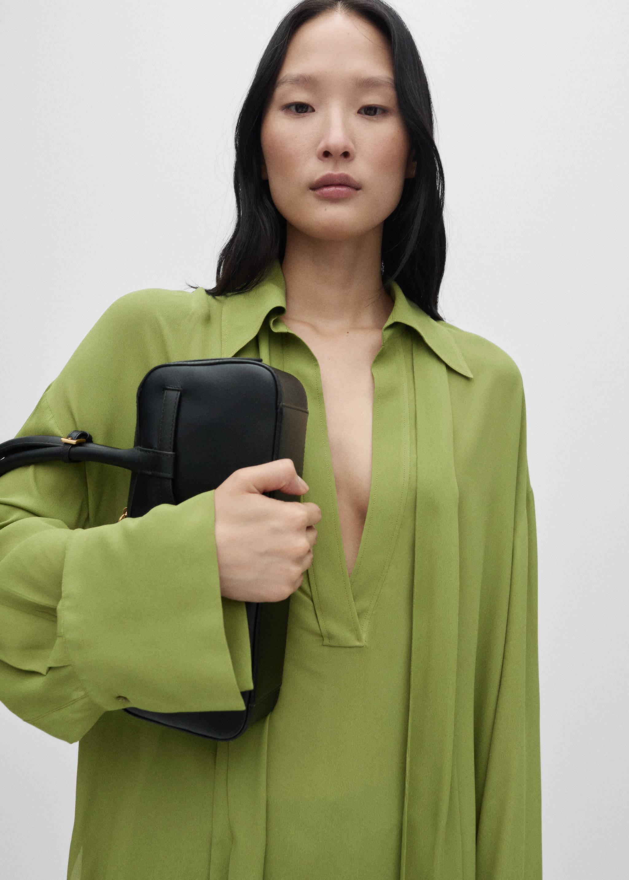 Chiffon blouse with tie - Medium plane