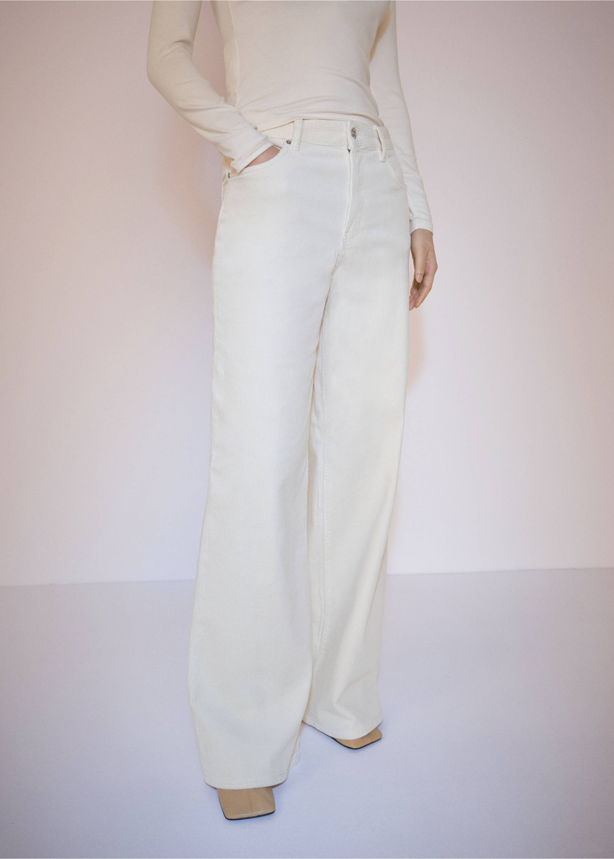 Wideleg-Cordjeans - Mittlere Ansicht, Ecru. Ref: 77007123-00.