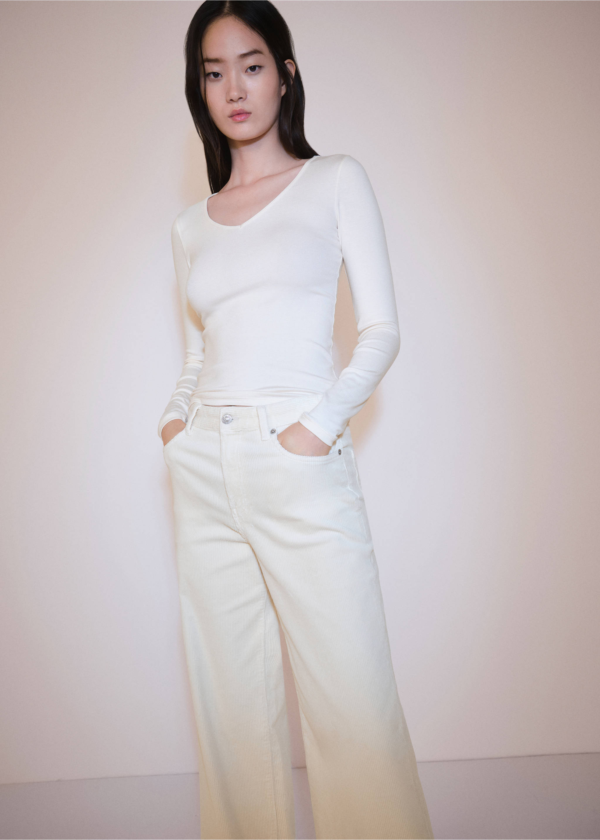 Wideleg-Cordjeans - Detail des Artikels 1, Ecru. Ref: 77007123-00.