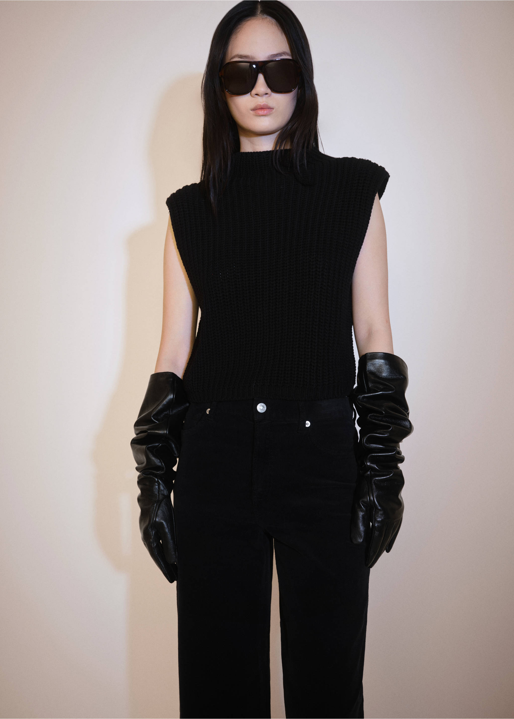 Jeans de bombazina wideleg - Pormenor do artigo 1, Cinzento-carvão. Ref: 77007124-00.