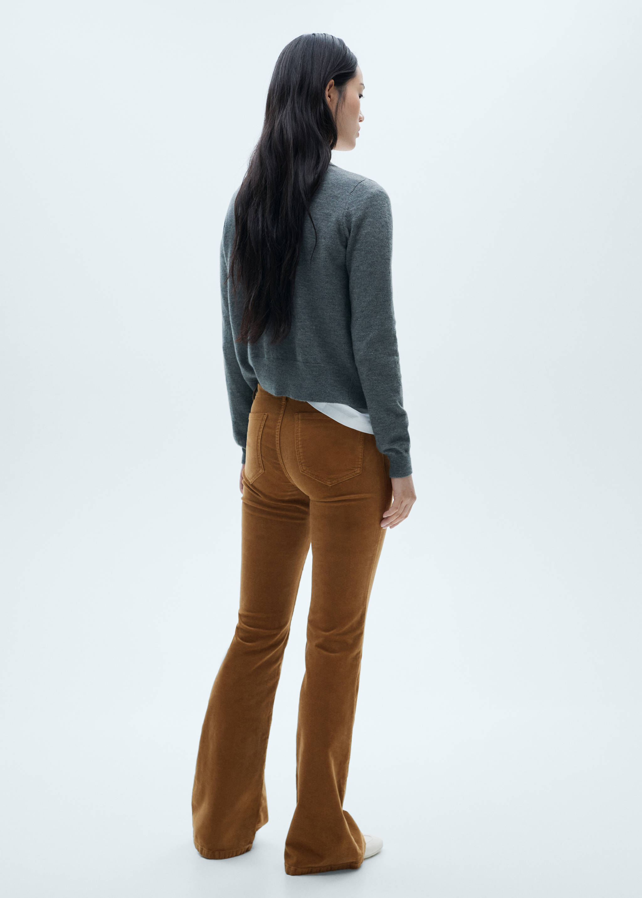 Flared corduroy jeans with pockets - Reverse of the article