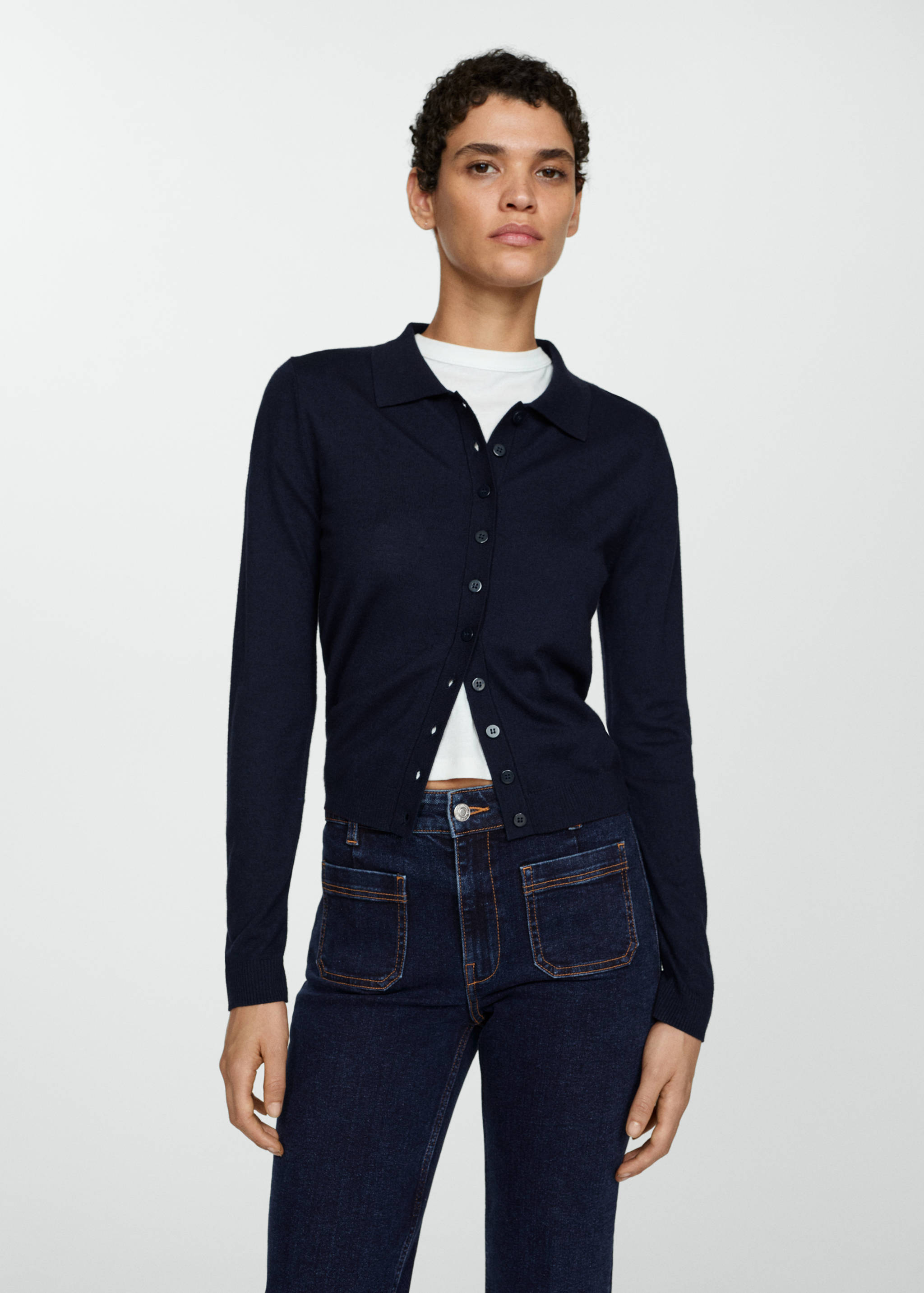 Flared-Jeans mit Taschen in Cropped-Länge - Detail des Artikels 3