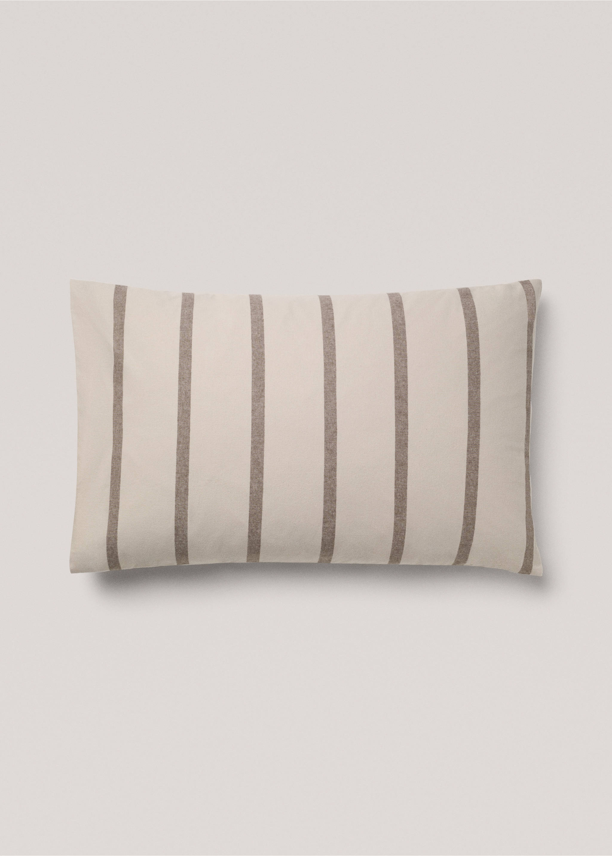 Gestreifter Kopfkissenbezug aus 100 % Baumwoll-Flanell 50 x 75 cm - Artikel ohne Model, Beige. Ref: 77007669-00.