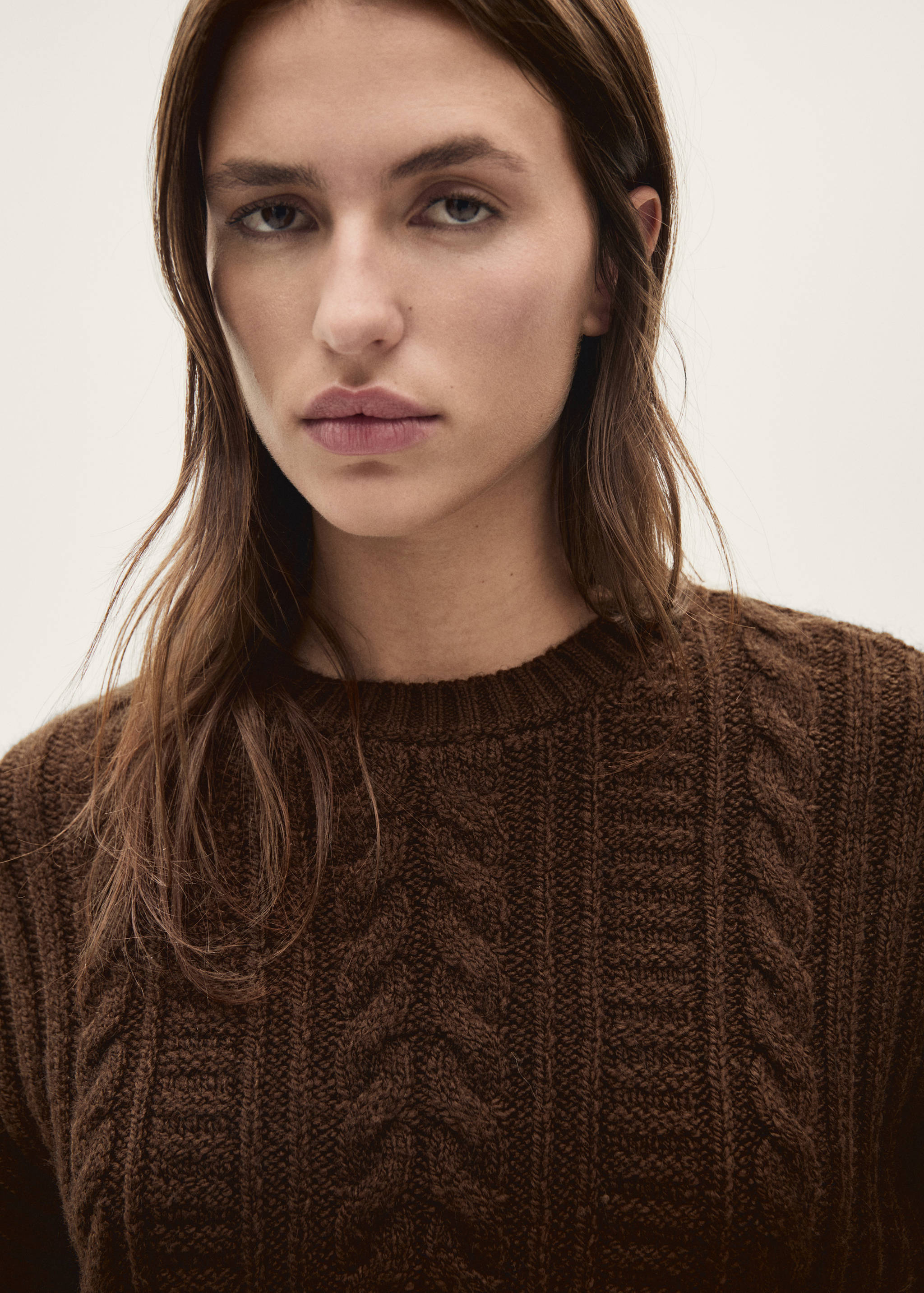 Round-neck braided sweater - Details of the article 1
