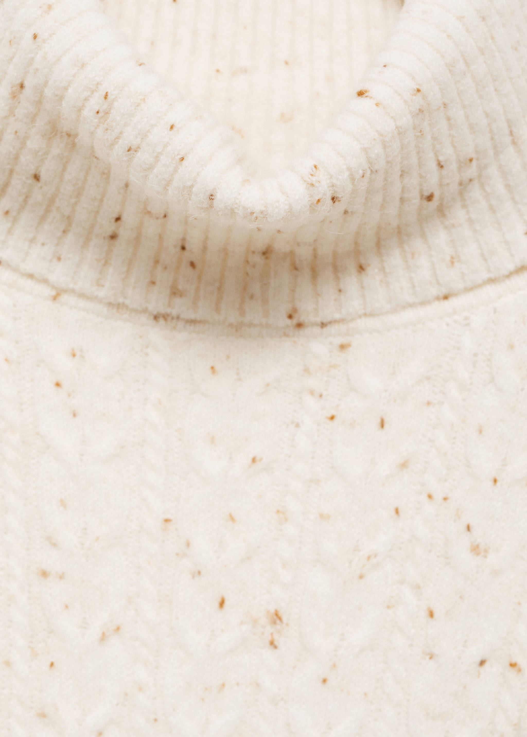 Twisted turtleneck sweater - Details of the article 8