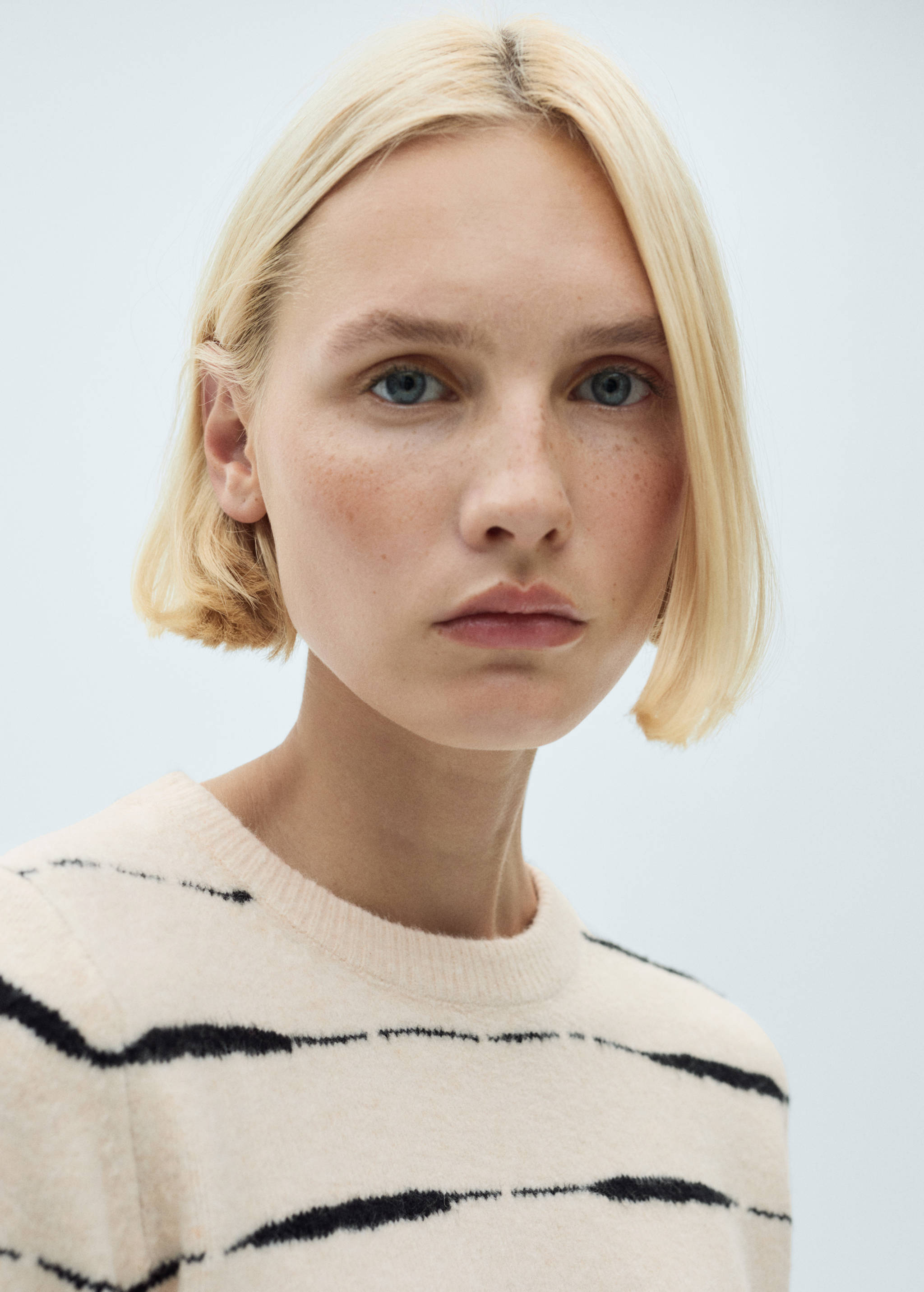 Runda-nacke randig tröja - Detaljer om artikeln 1