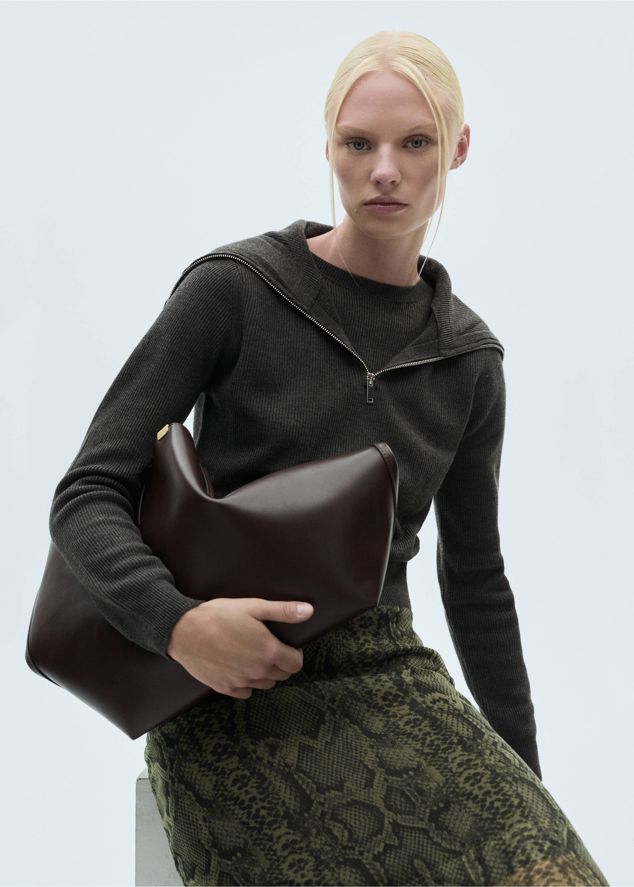 High neck sweater with zip - Medium plane, Charcoal. Ref: 77007687-00.